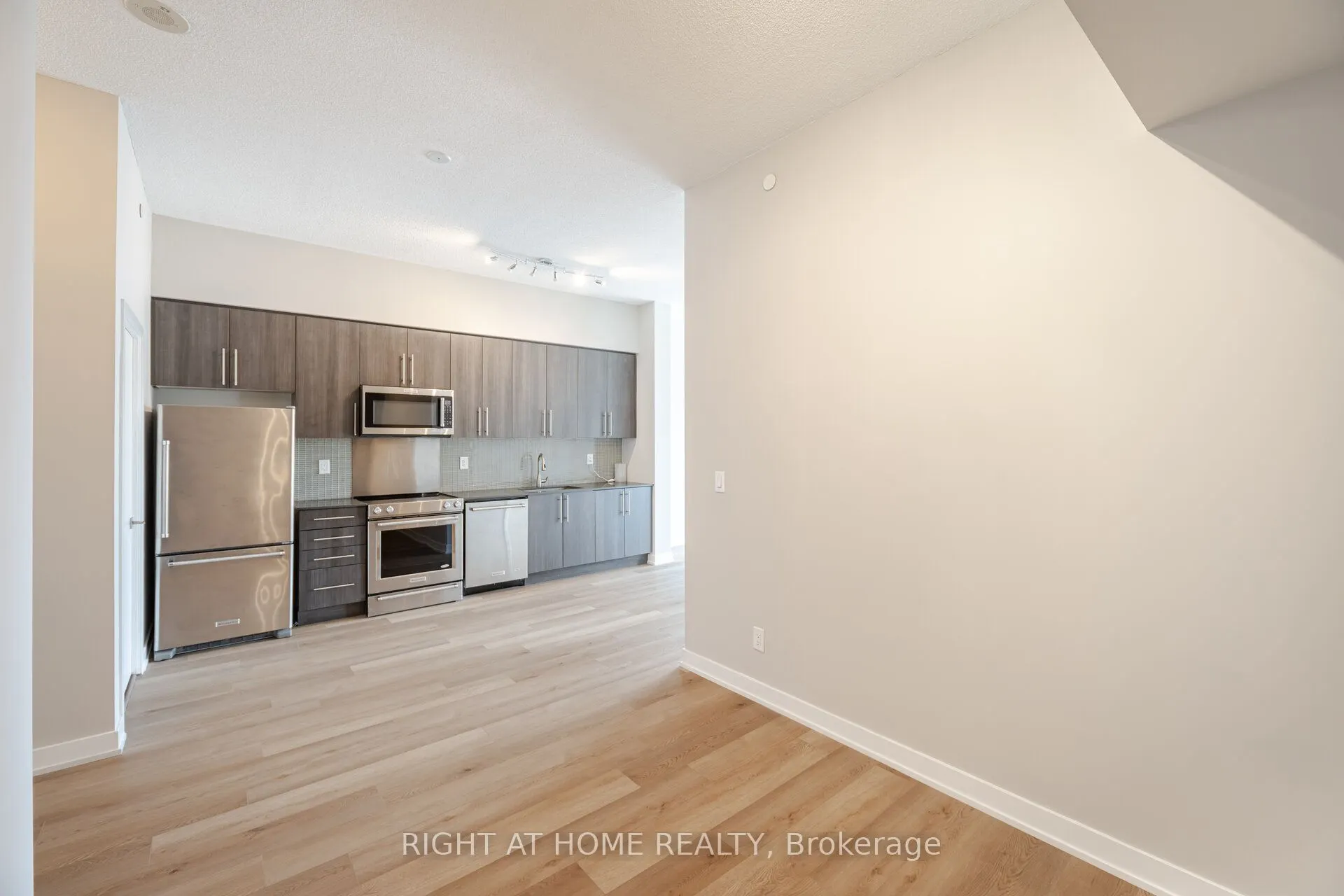 4011 Brickstone Mews, #715
