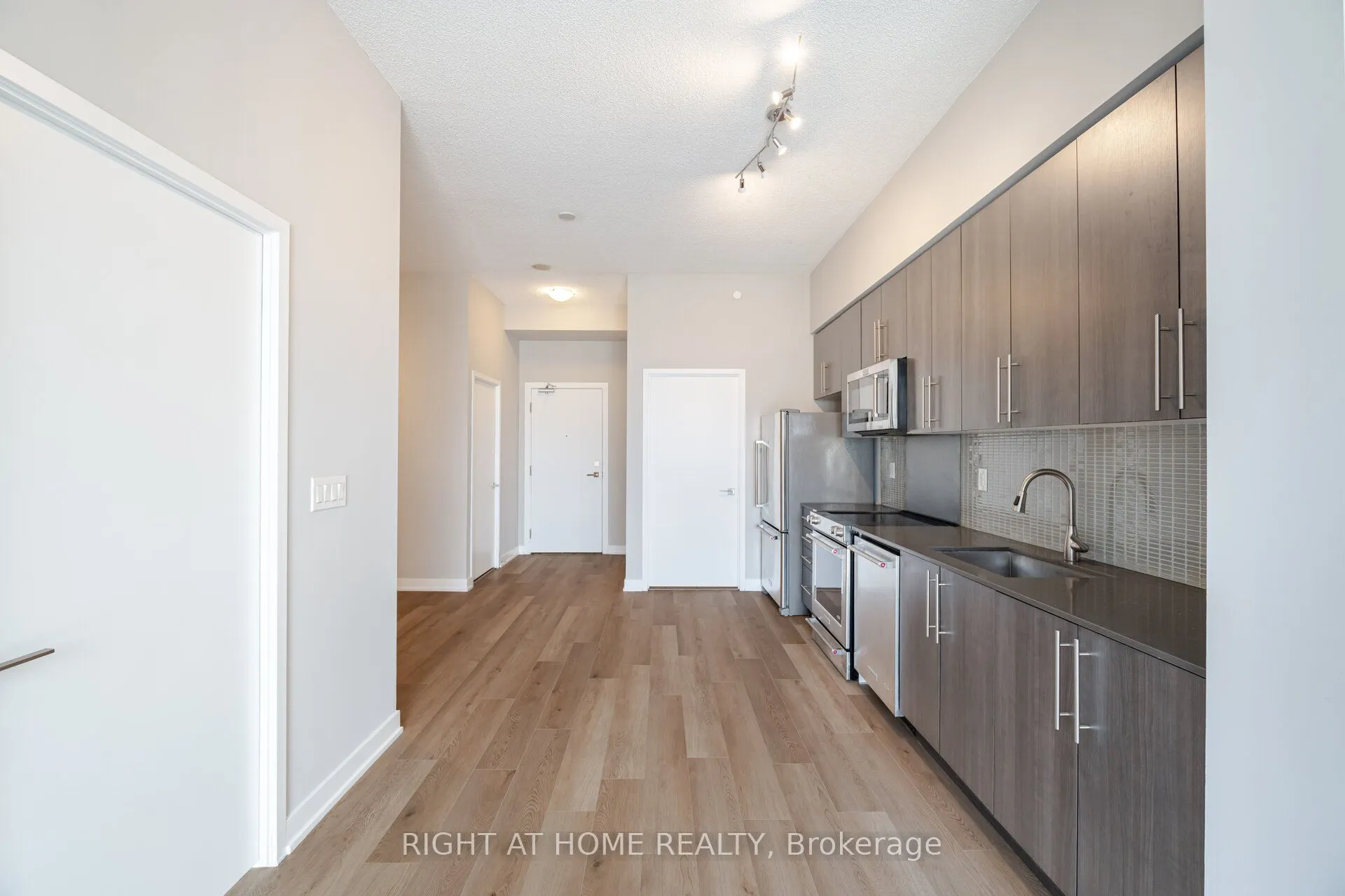 4011 Brickstone Mews, #715