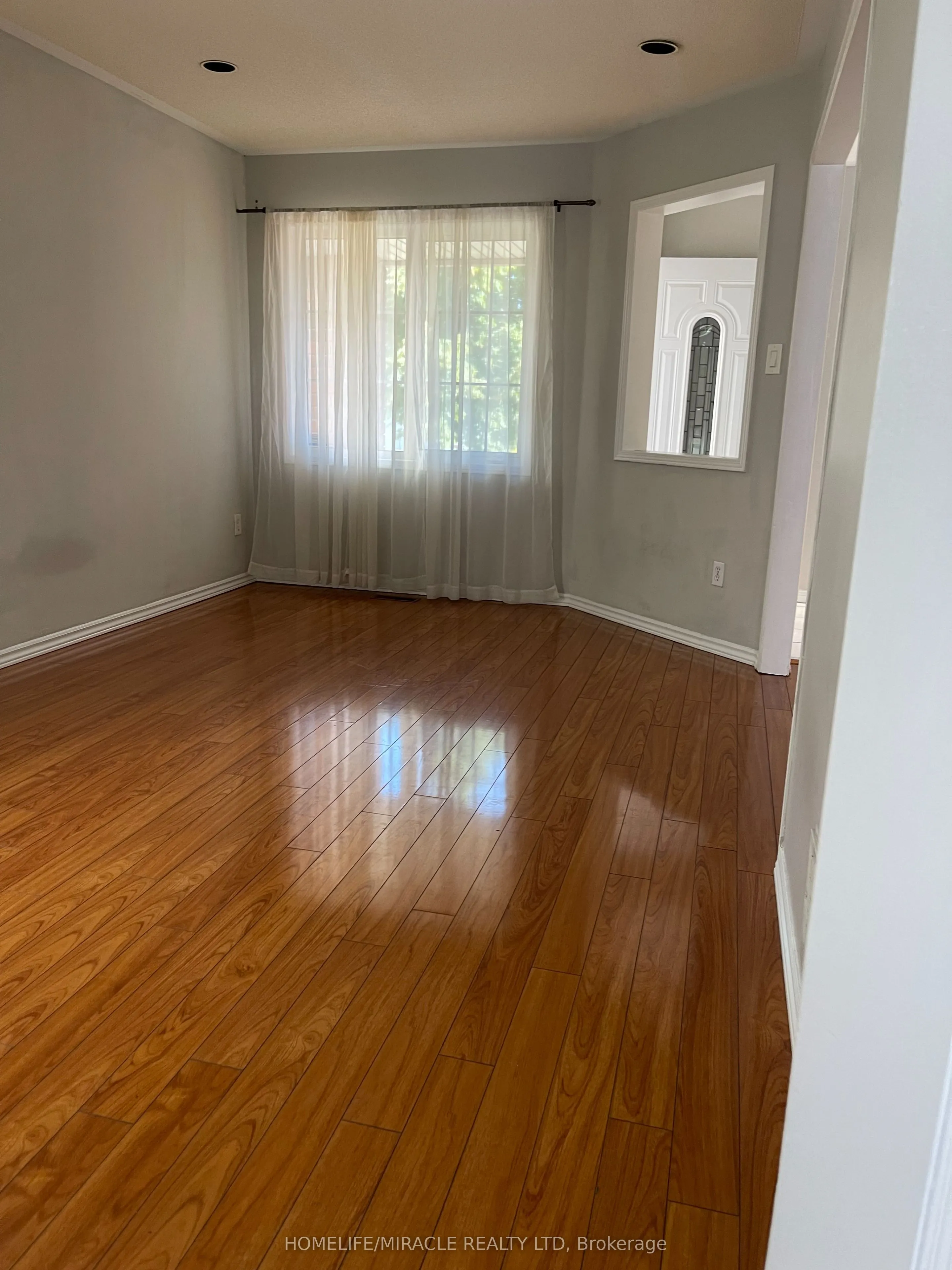 90 Cordgrass Crescent, #Upper