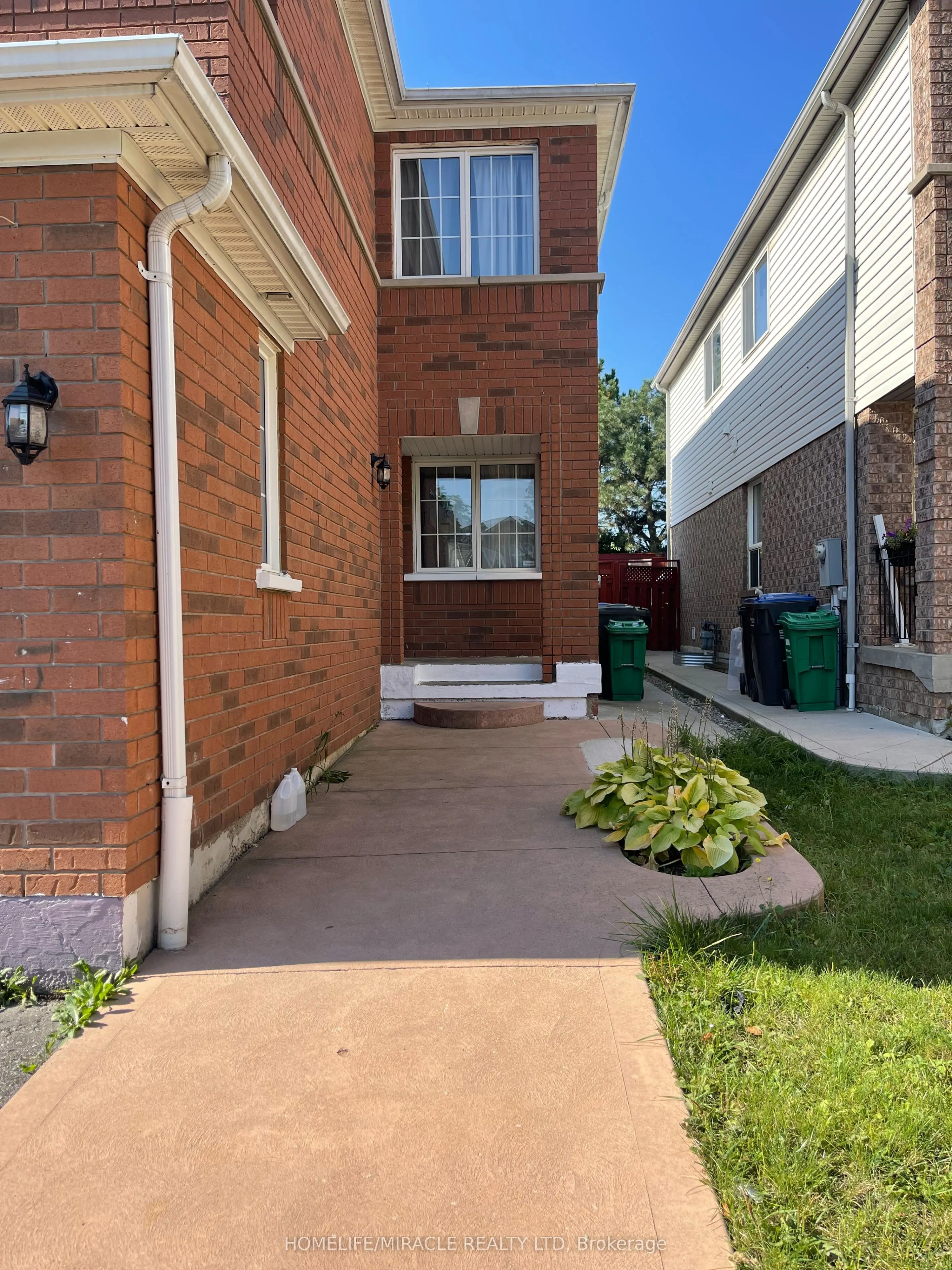 90 Cordgrass Crescent, #Upper