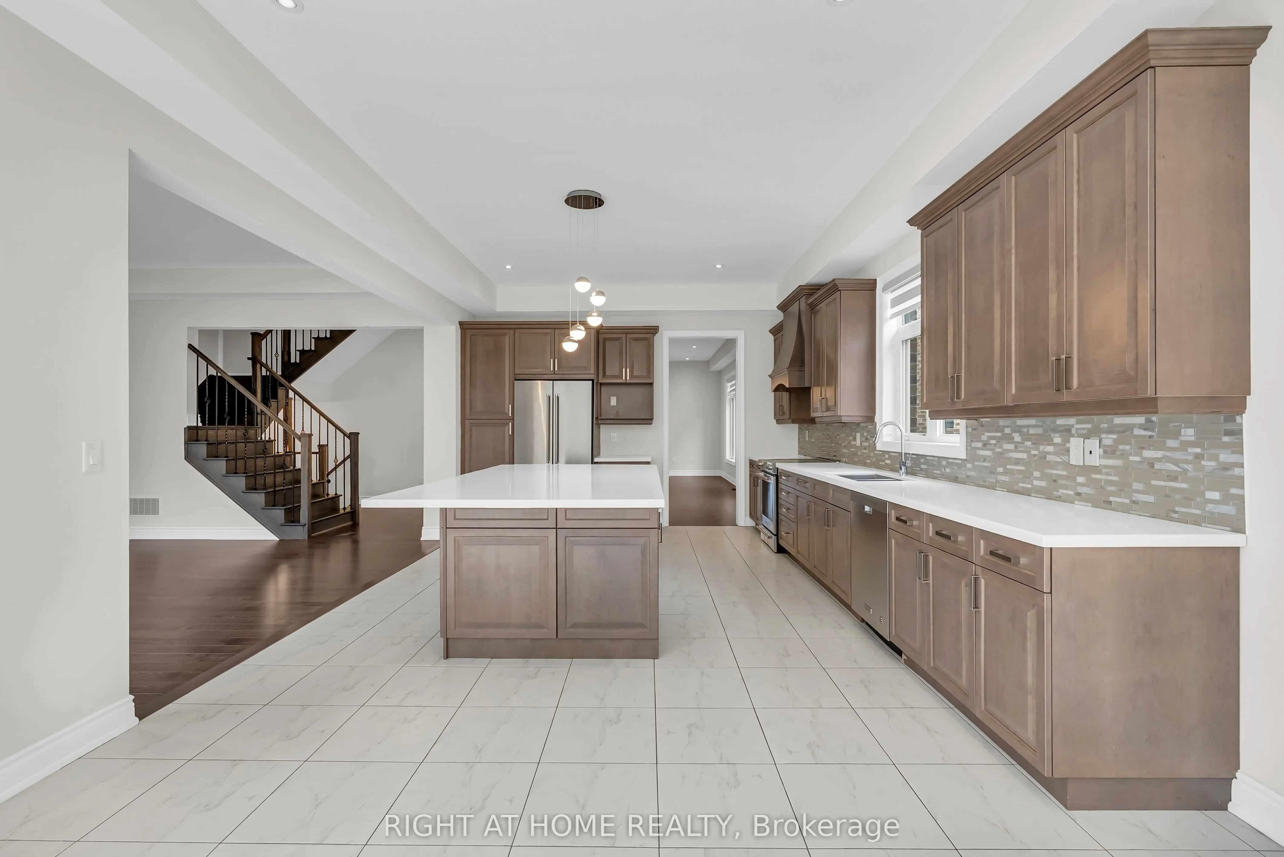 3175 Daniel Way