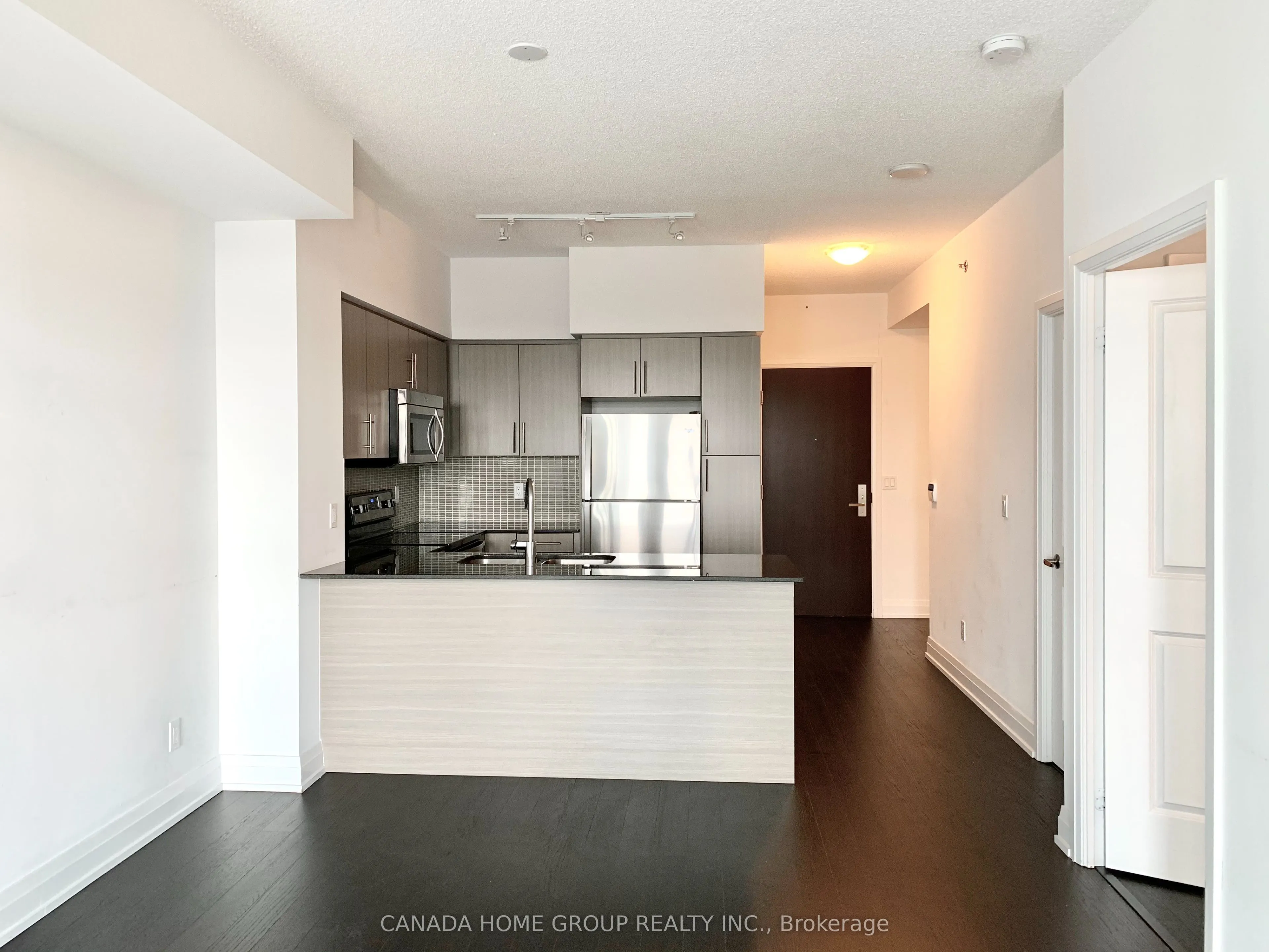 65 Speers Road, #1410