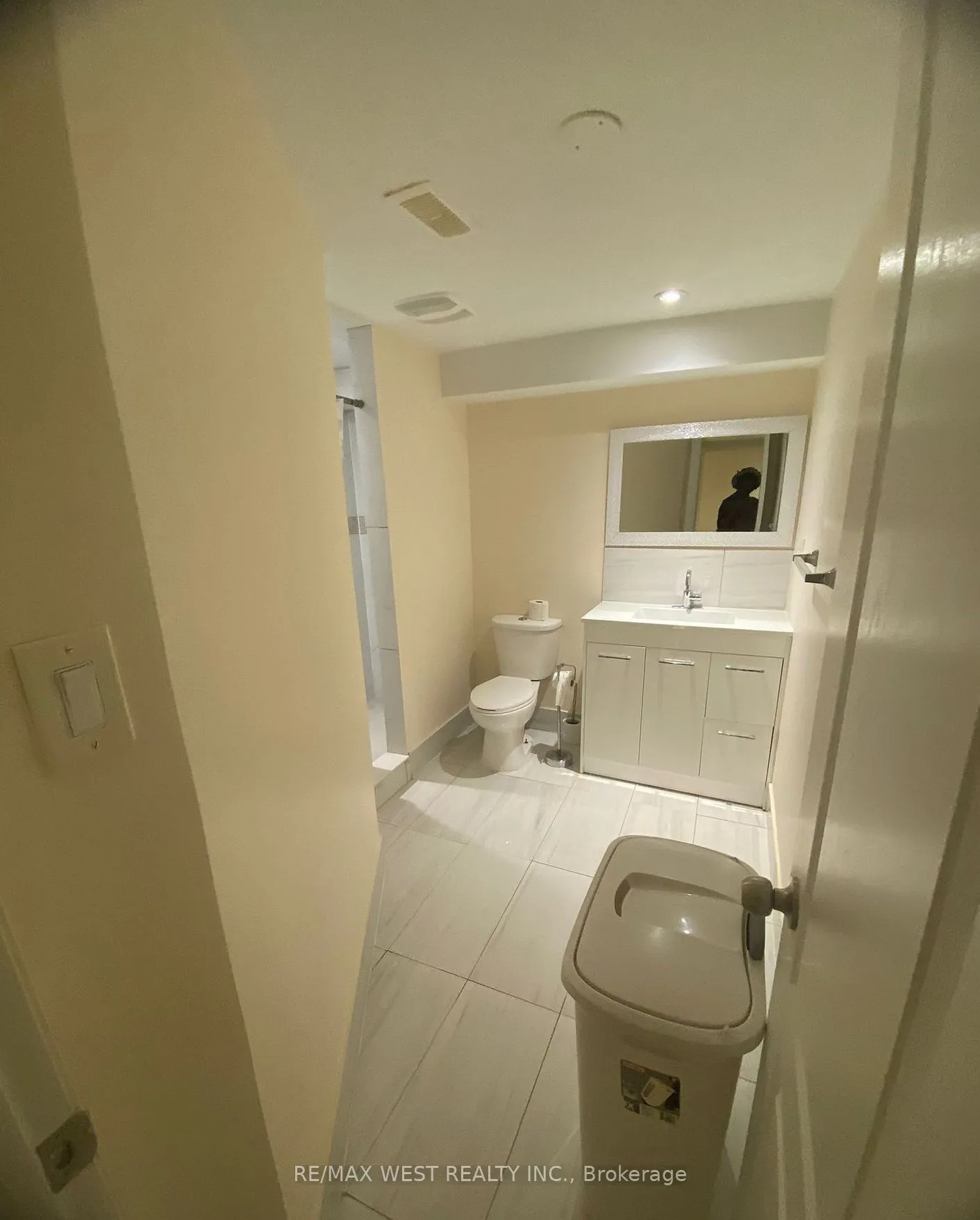 18 King George Road, #Basement