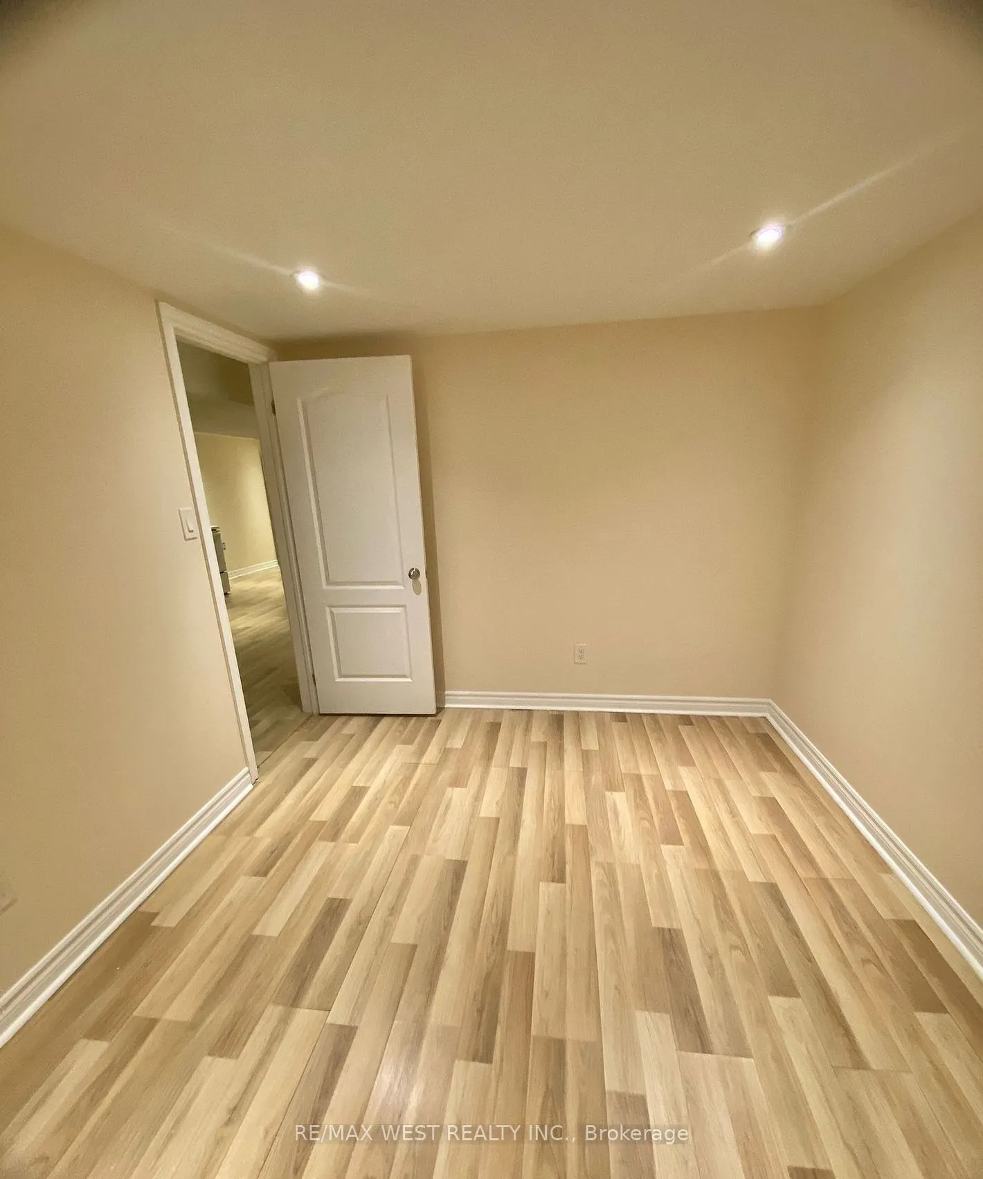 18 King George Road, #Basement