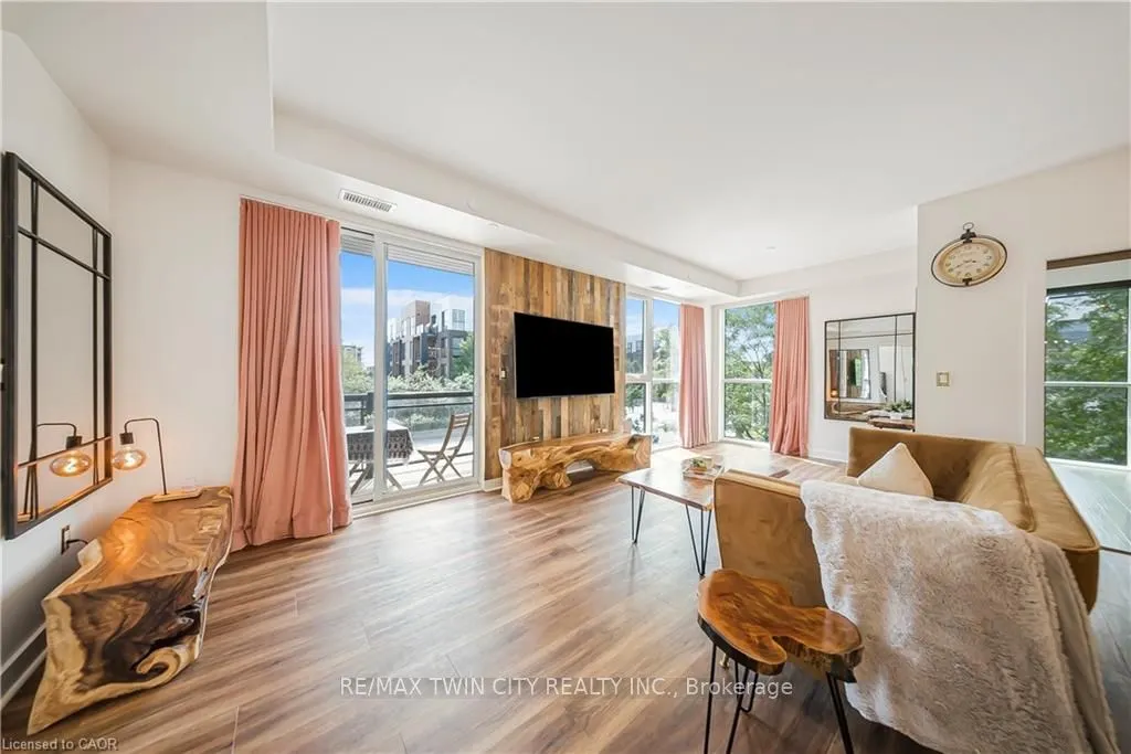168 SABINA Drive, #214