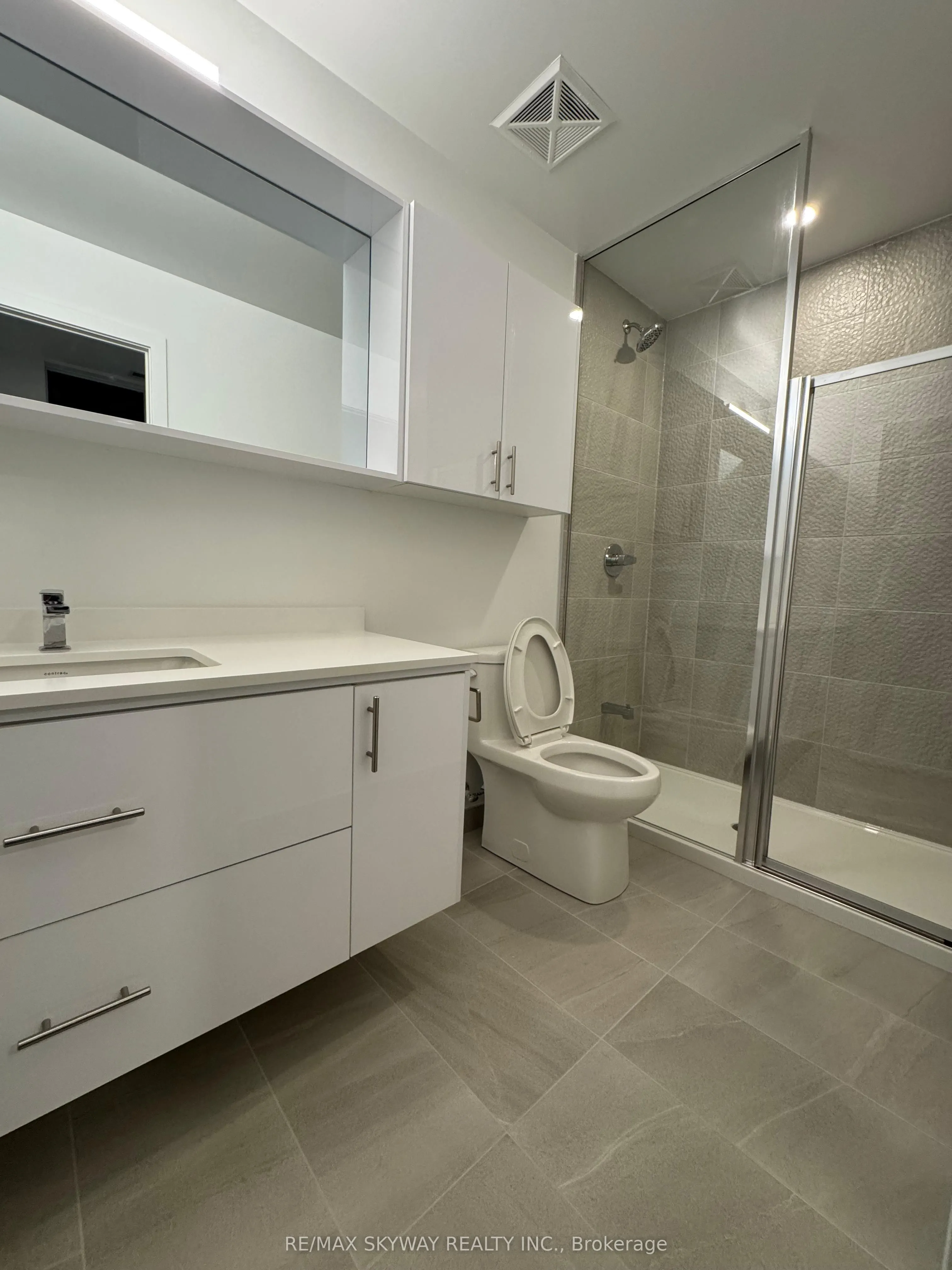5105 Hurontario Street, #216
