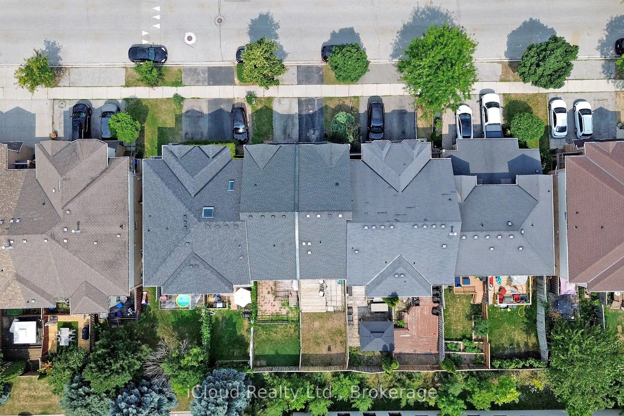 5138 Lampman Avenue