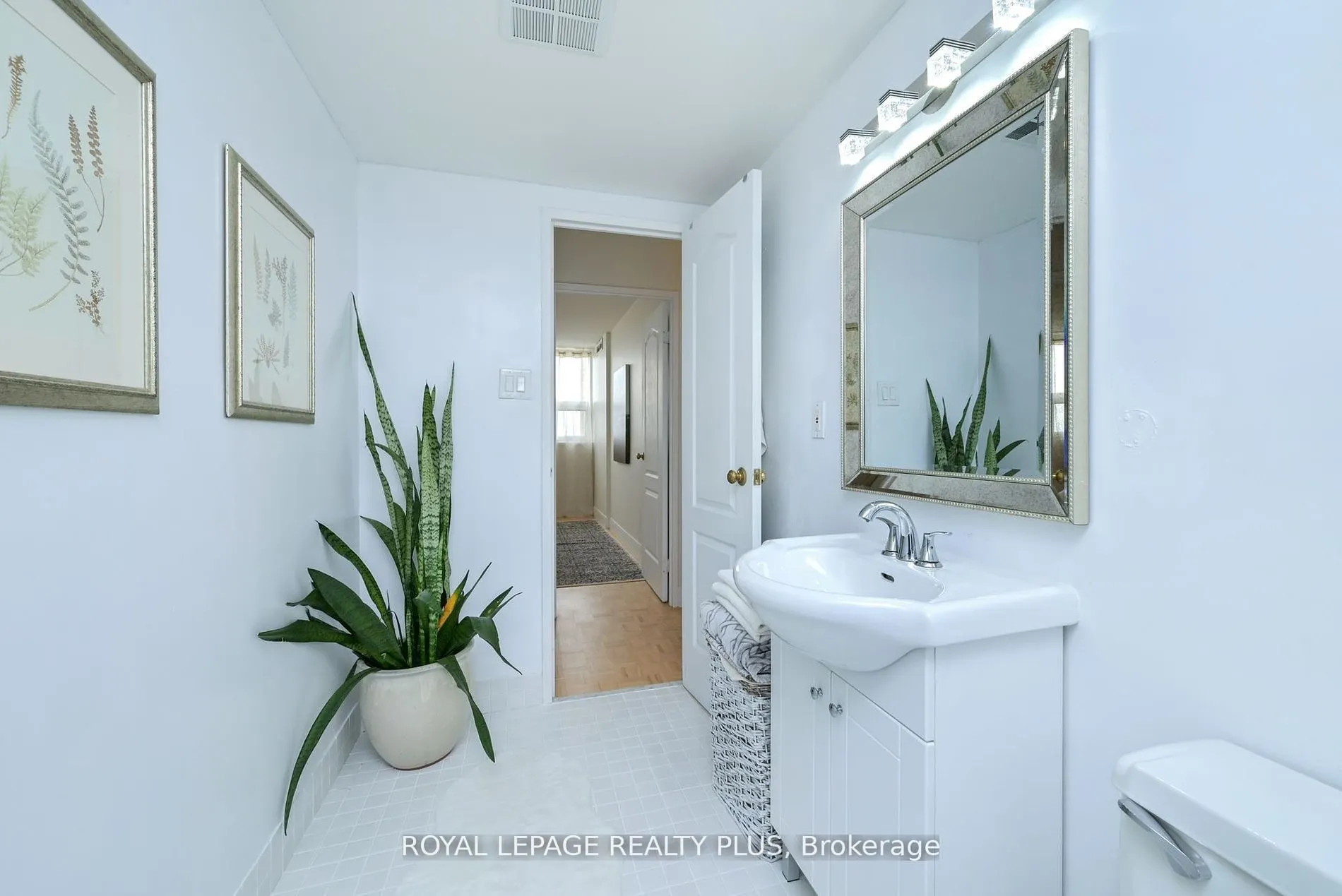 8 Lisa Street, #2306