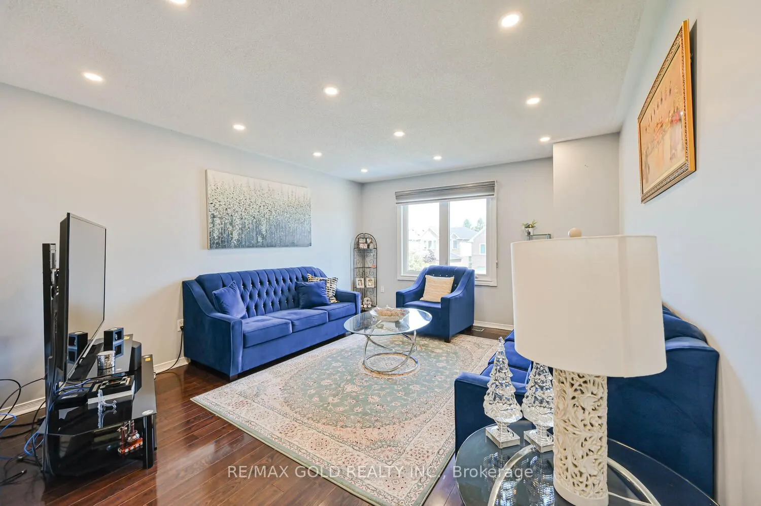 101 Beaconsfield Avenue