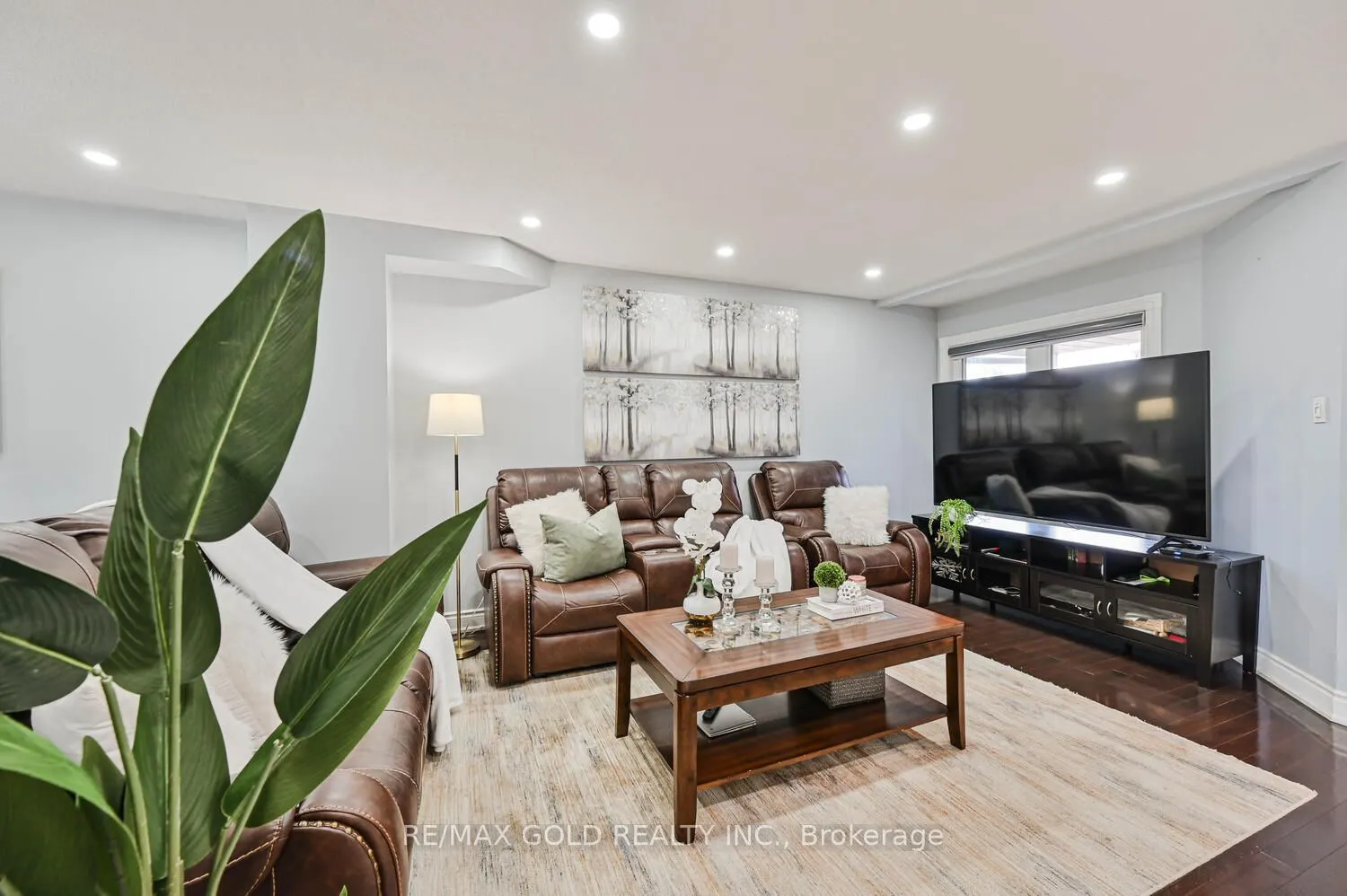 101 Beaconsfield Avenue