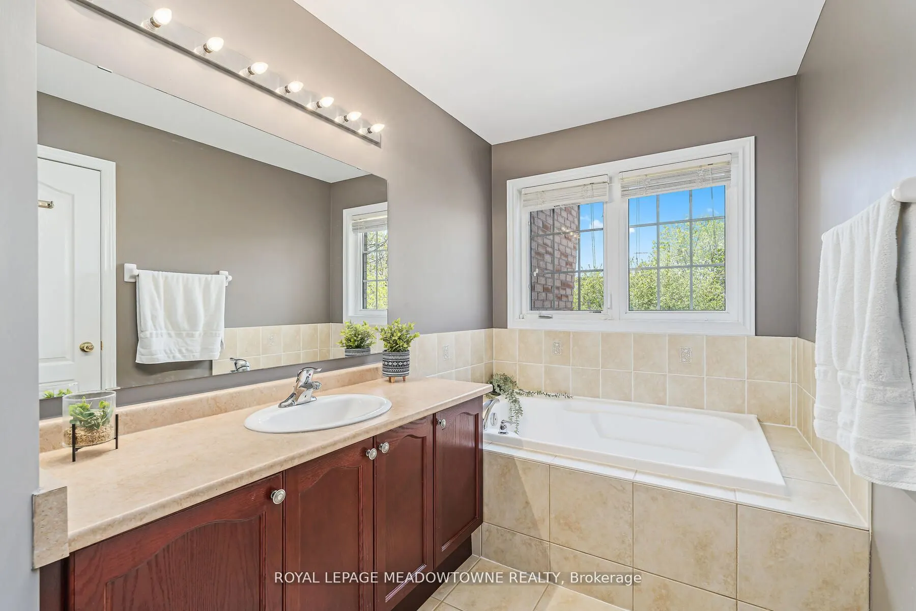102 Cedarbrook Road, #11