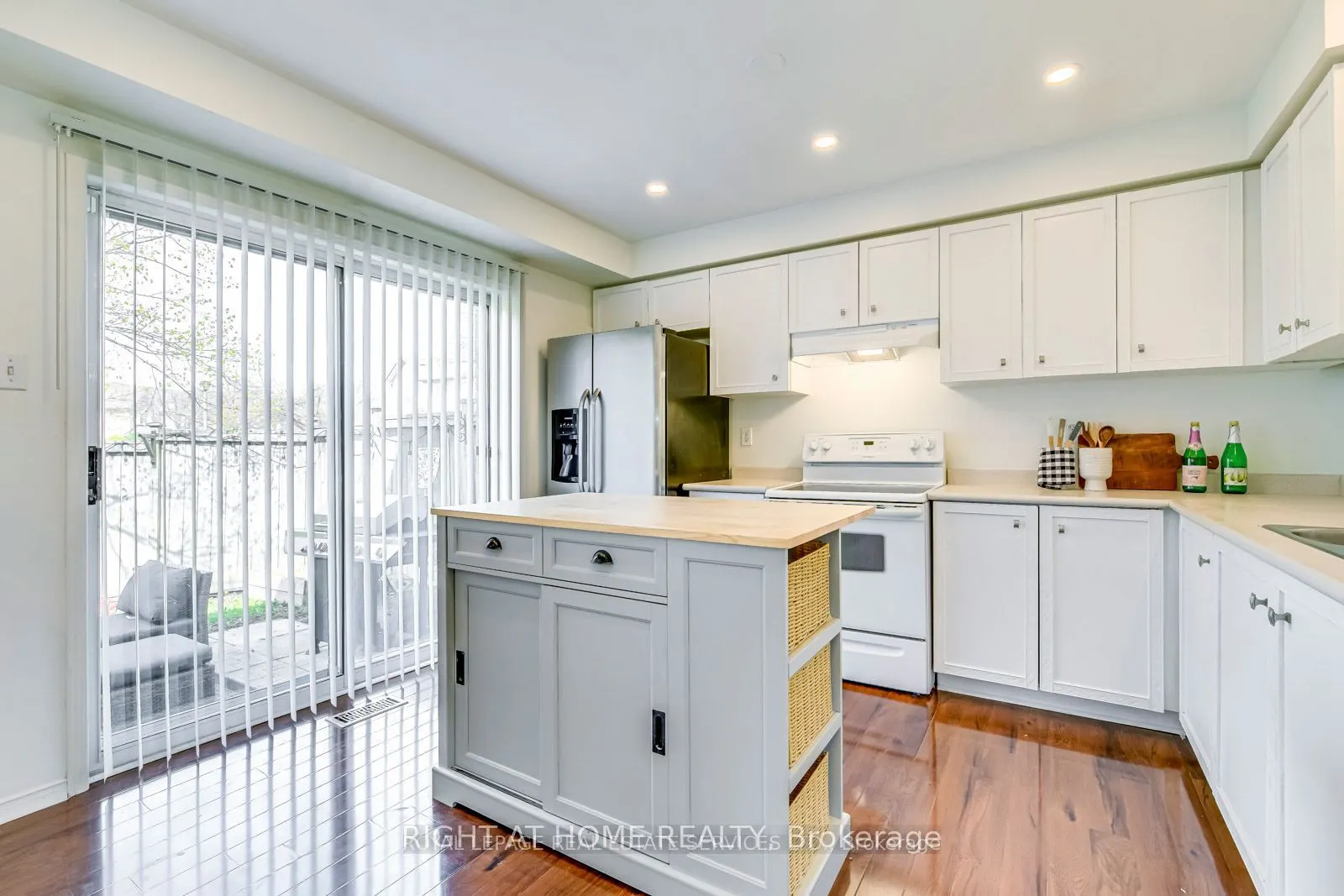 5910 Greensboro Drive, #99