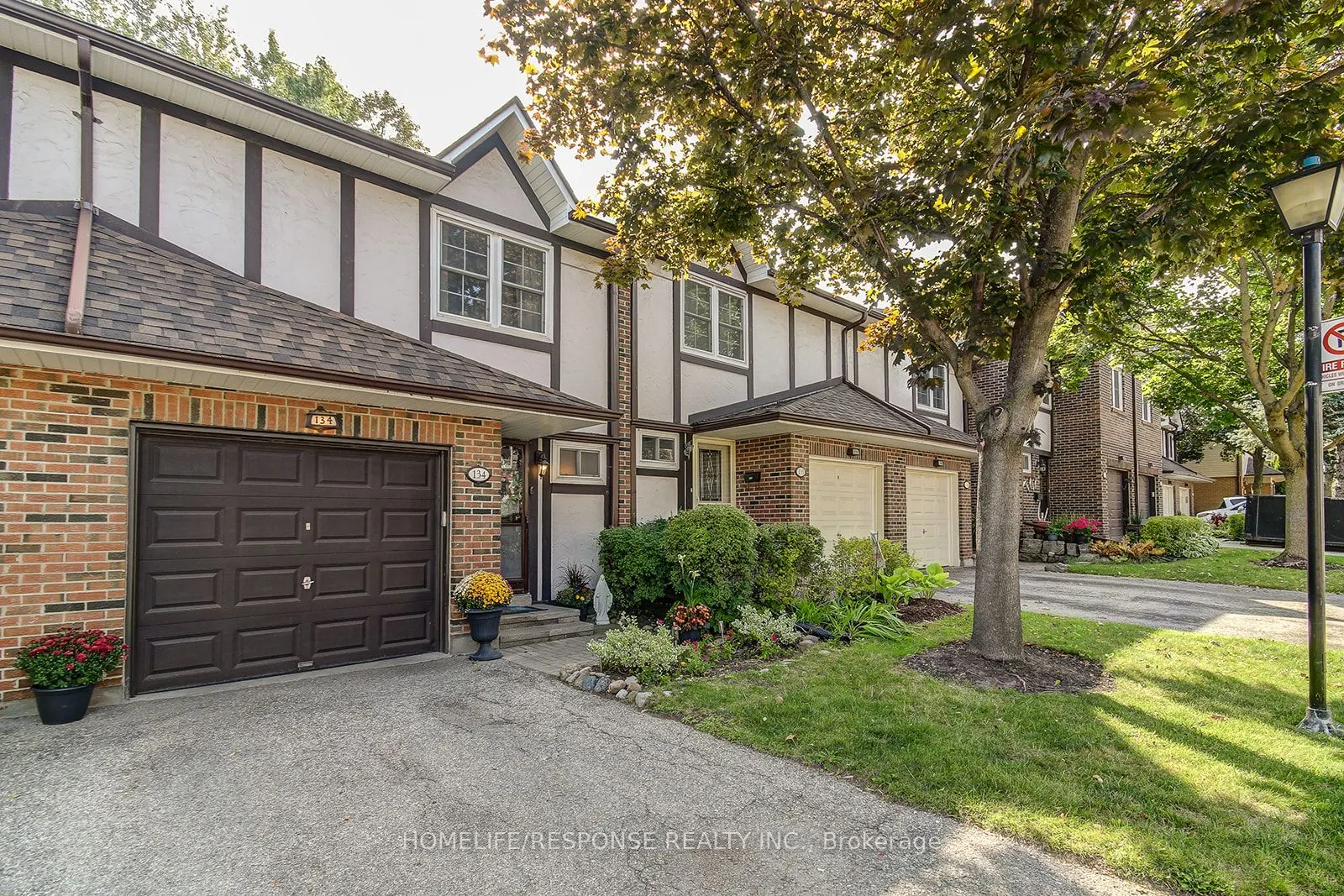 2120 Rathburn Road E, #134