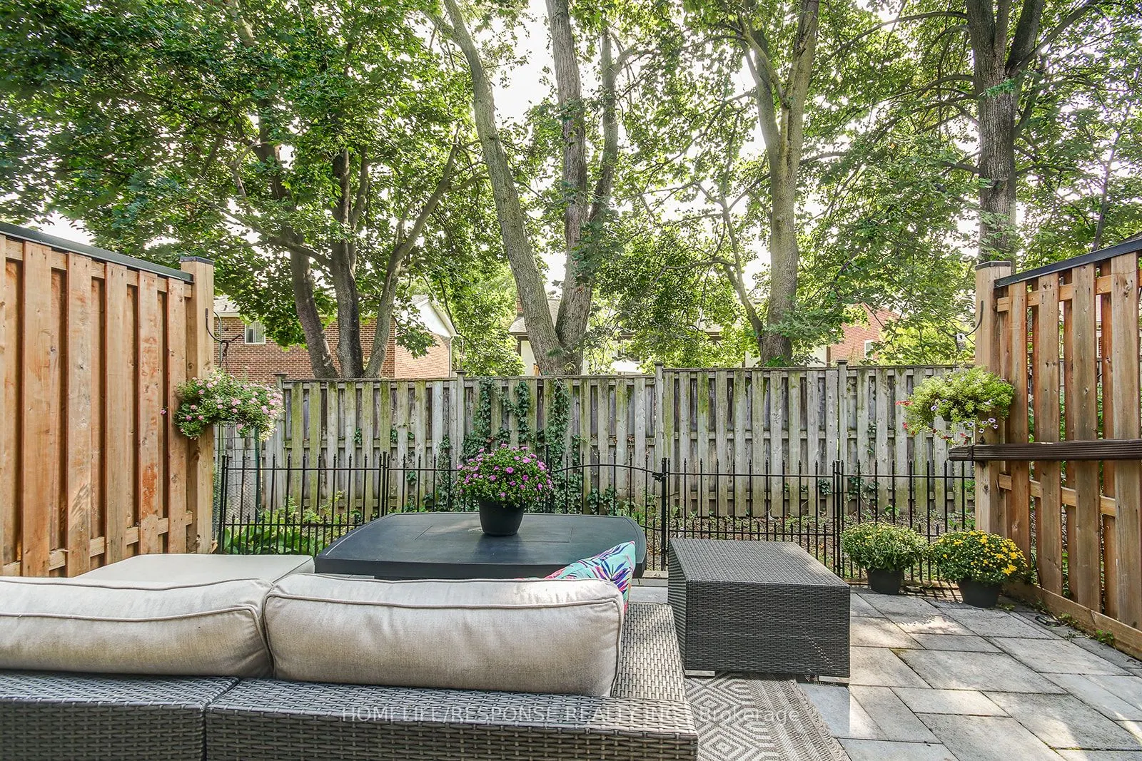 2120 Rathburn Road E, #134