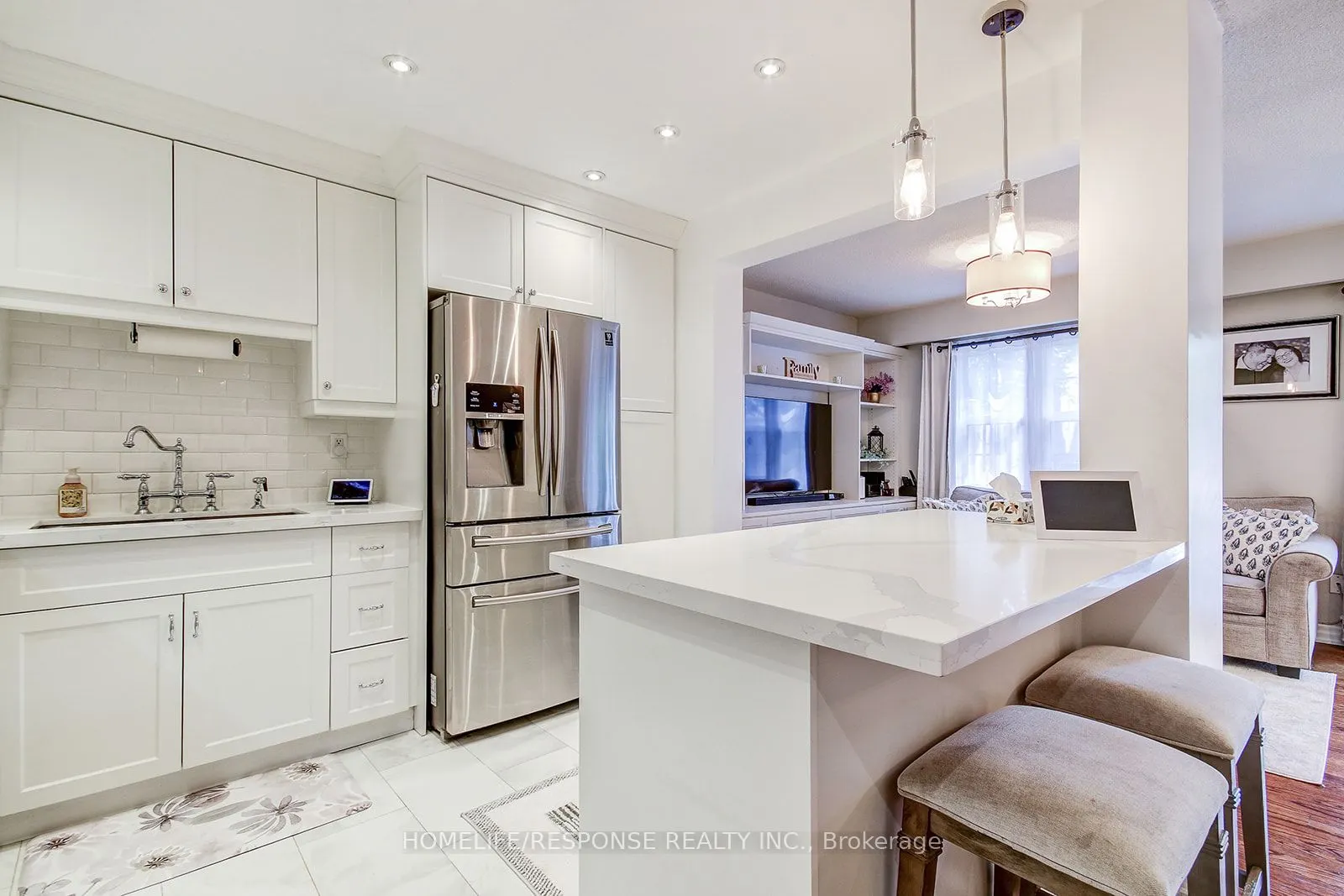 2120 Rathburn Road E, #134