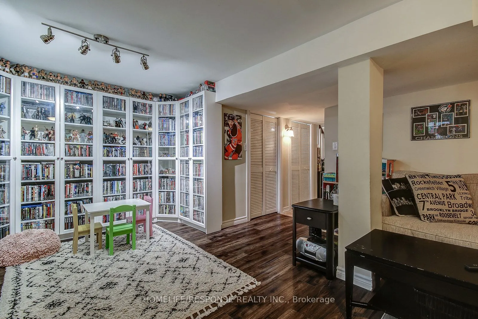 2120 Rathburn Road E, #134