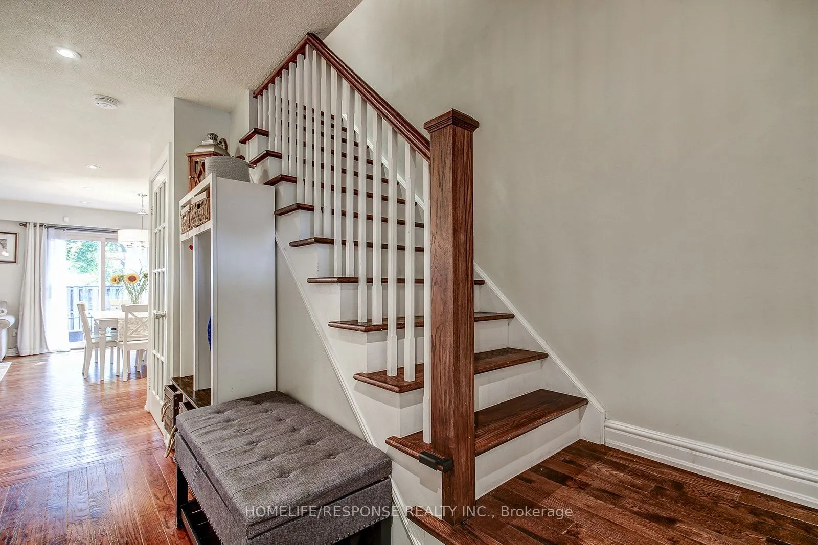 2120 Rathburn Road E, #134