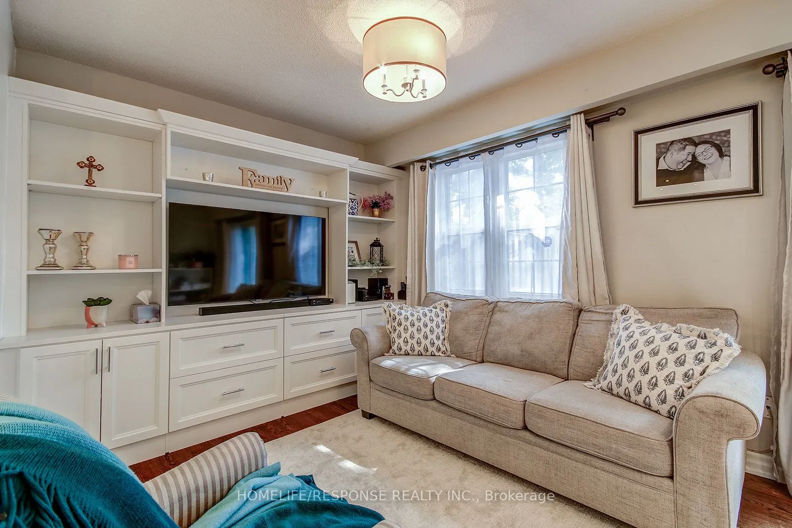 2120 Rathburn Road E, #134