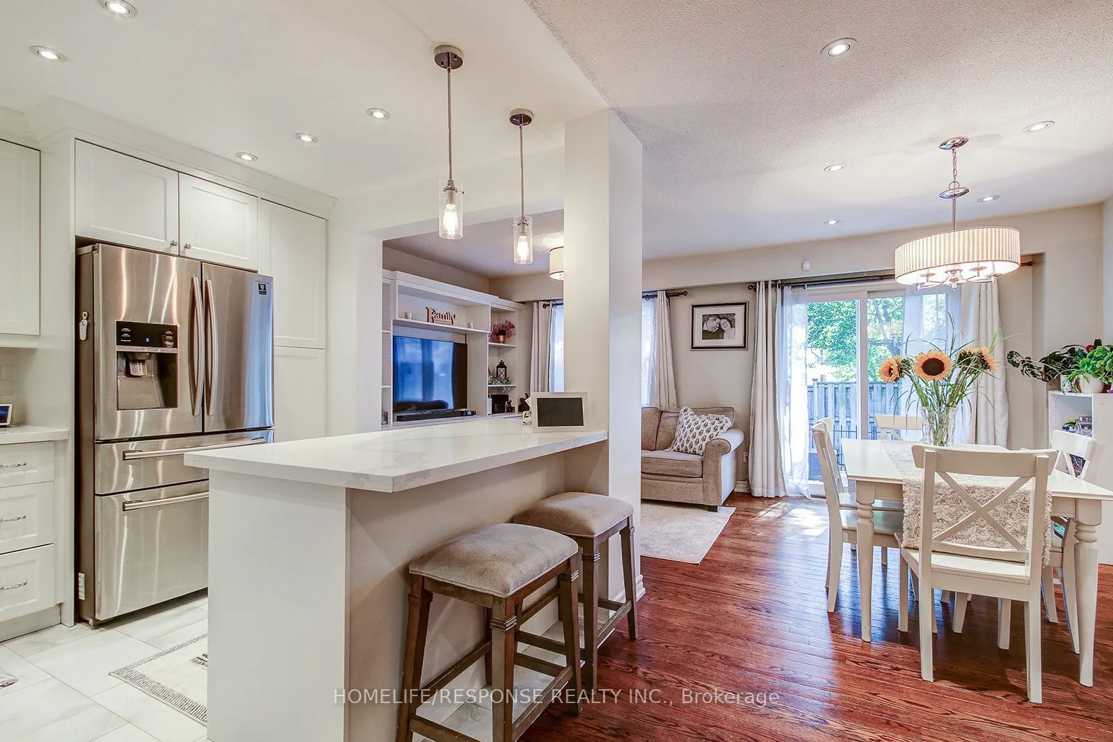 2120 Rathburn Road E, #134