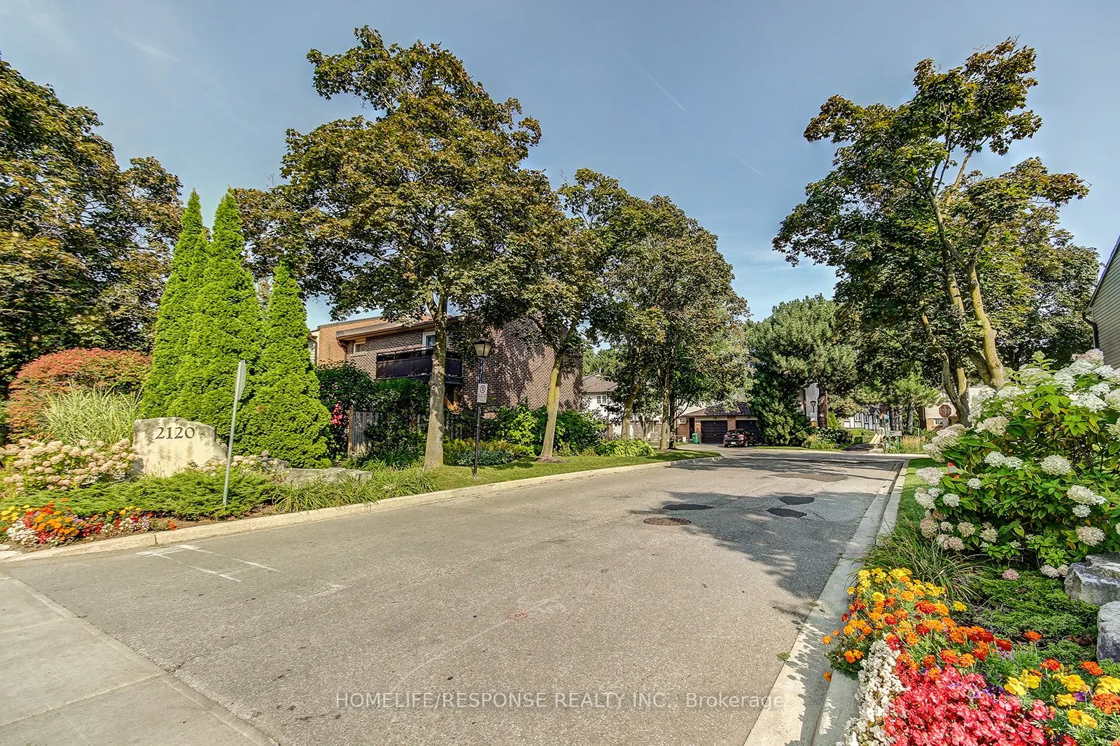 2120 Rathburn Road E, #134
