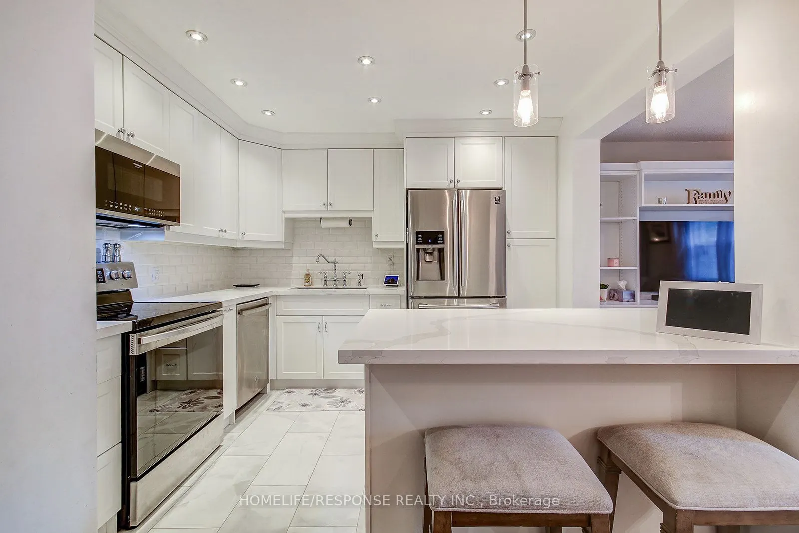 2120 Rathburn Road E, #134