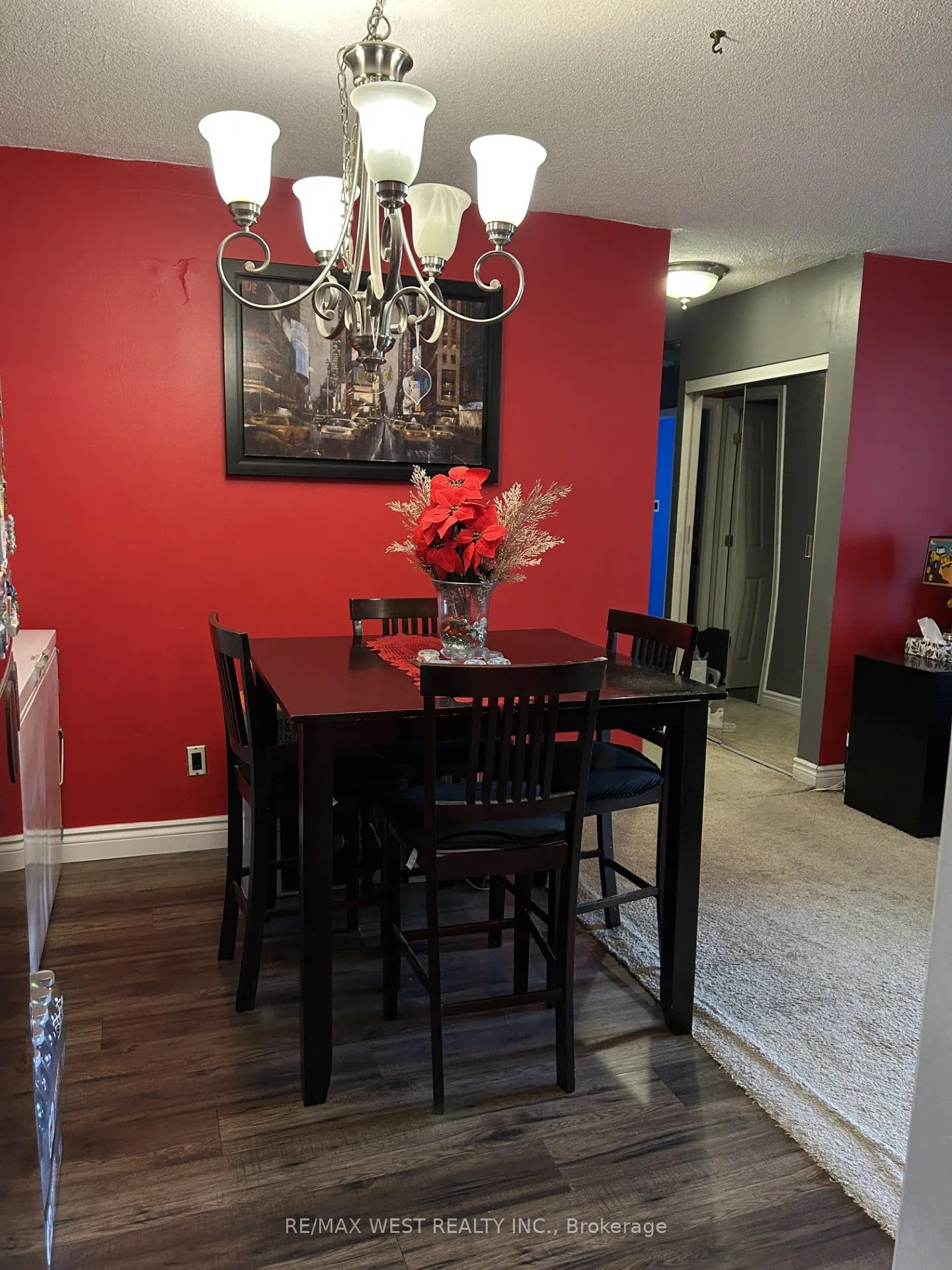 975 Warwick Court, #703