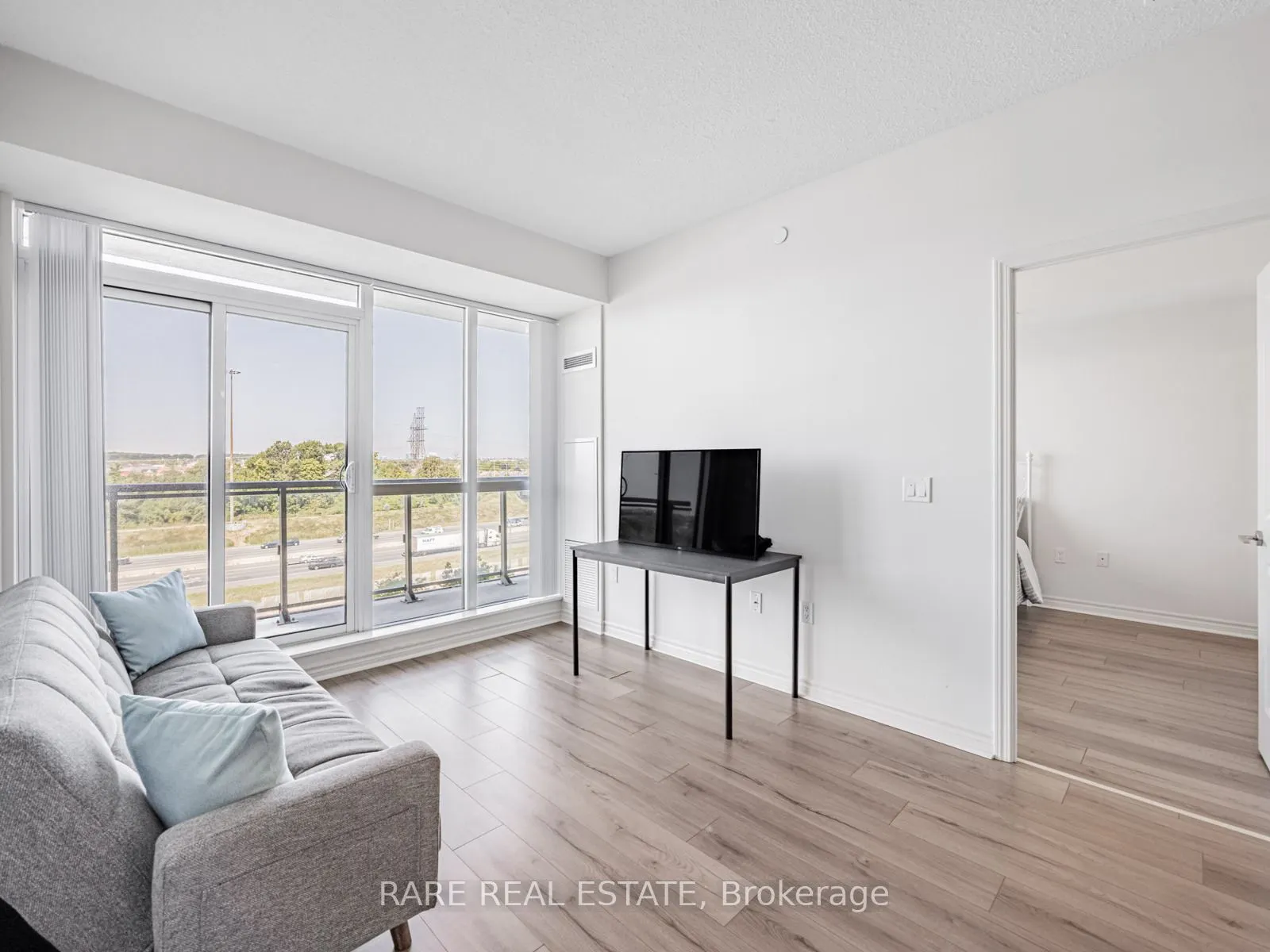 349 Rathburn Road W, #817