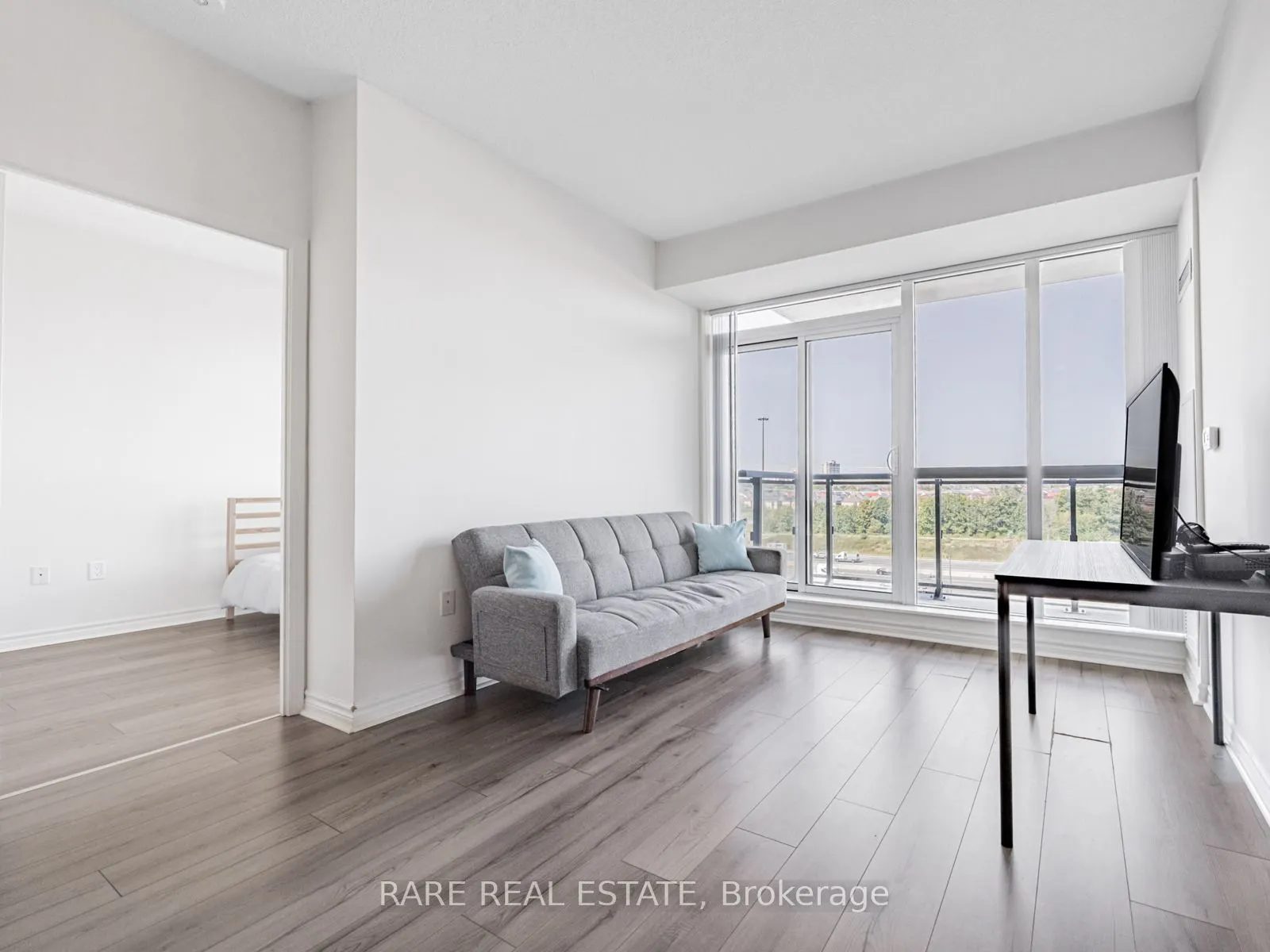 349 Rathburn Road W, #817