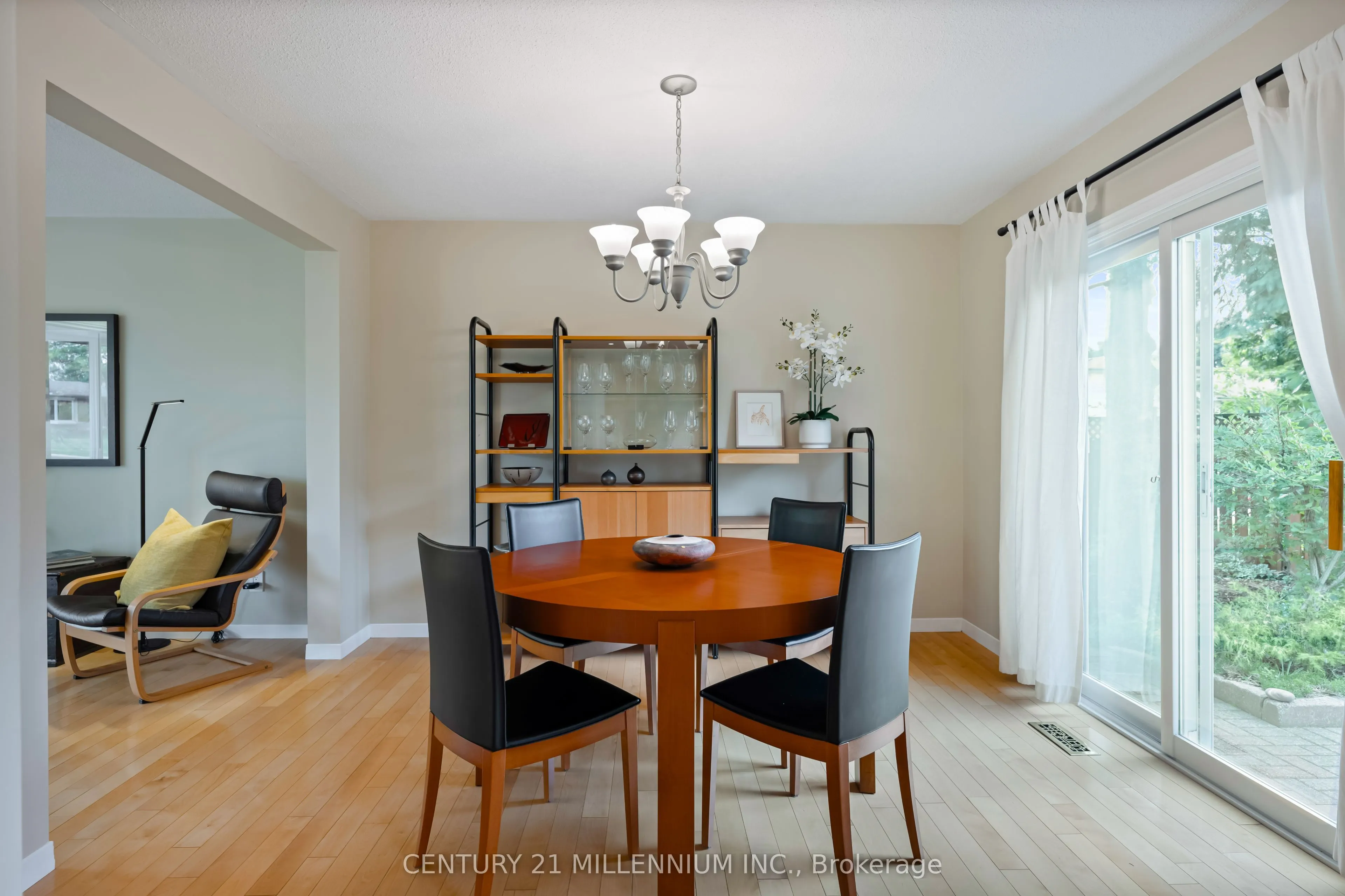 43 Erindale Crescent