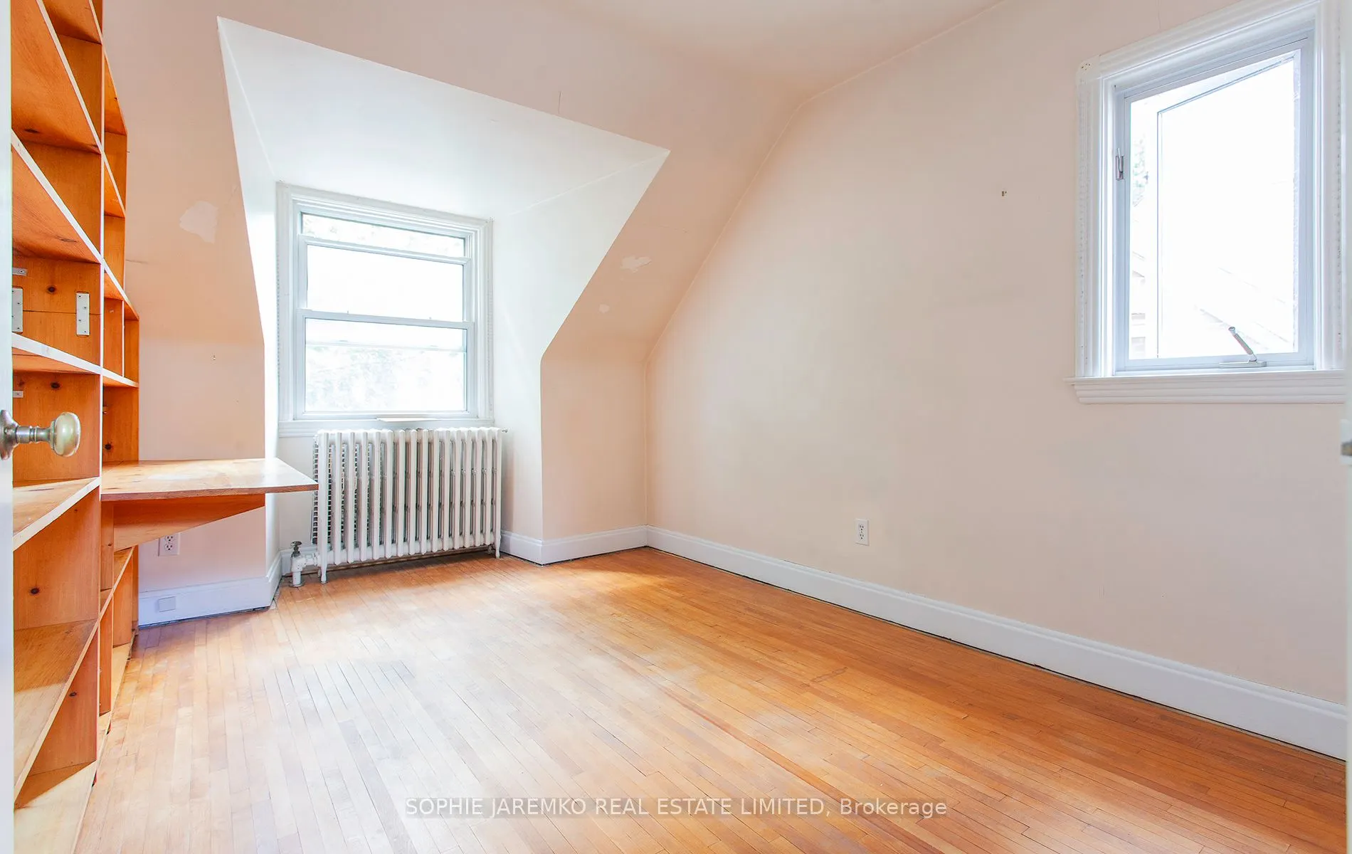 24 Sunnylea Avenue W