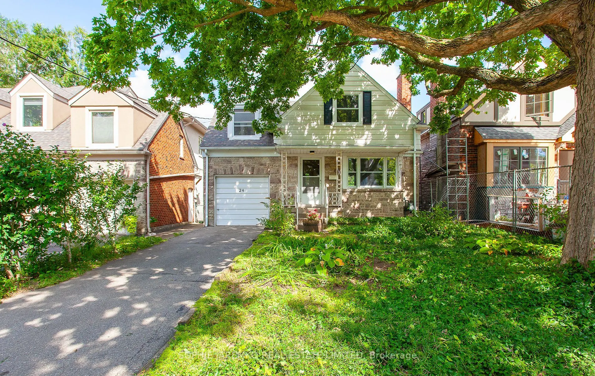 24 Sunnylea Avenue W