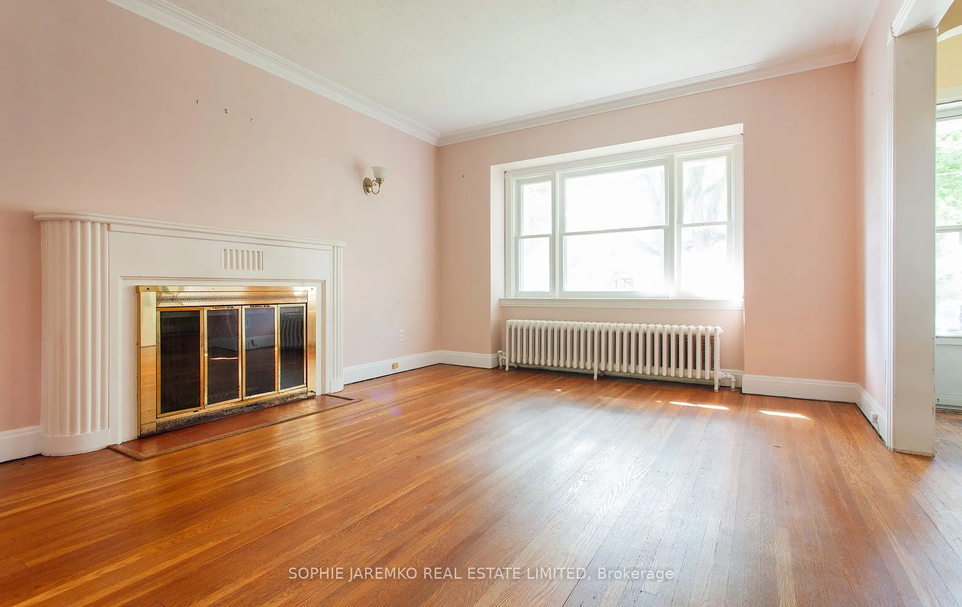 24 Sunnylea Avenue W