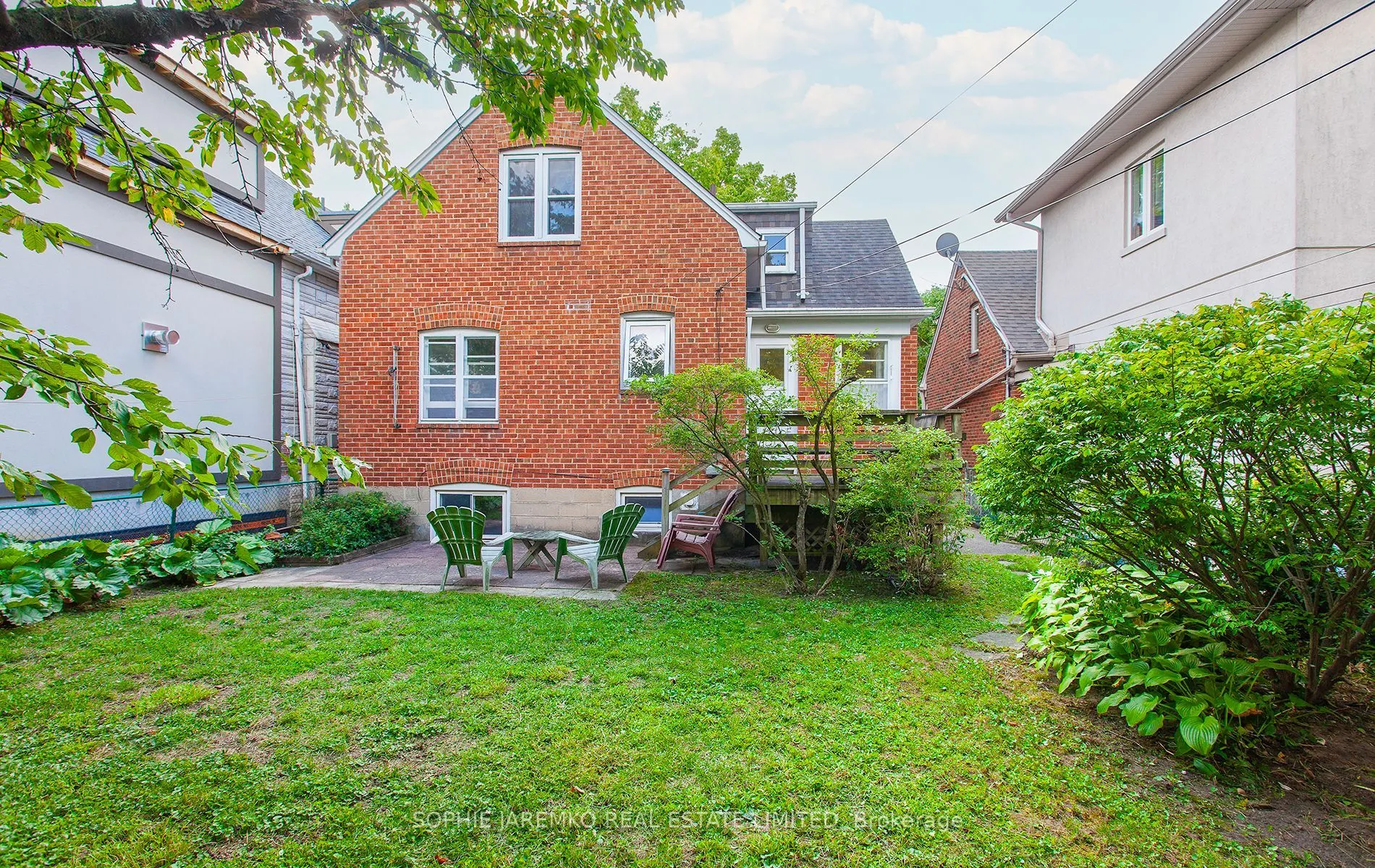 24 Sunnylea Avenue W