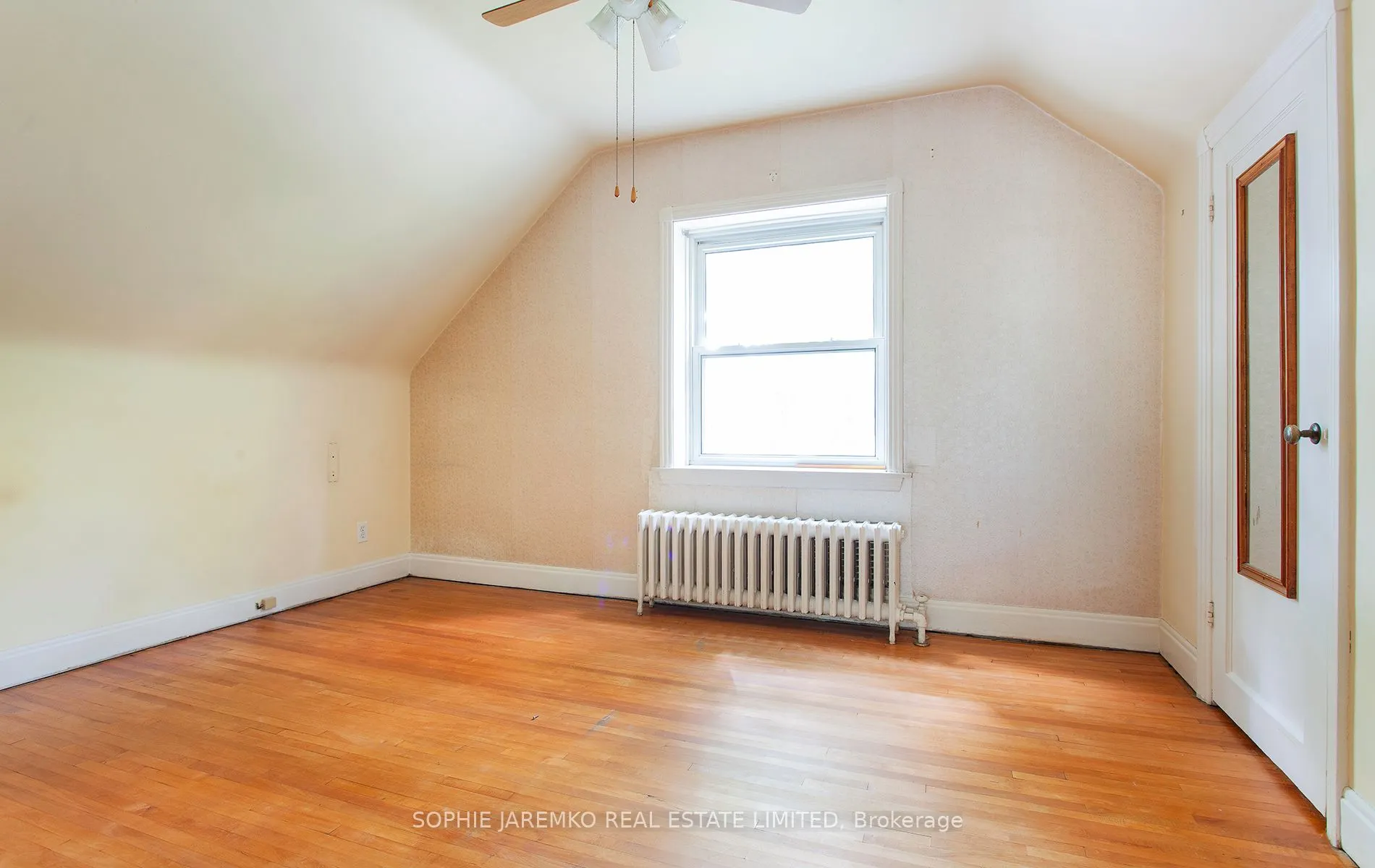 24 Sunnylea Avenue W