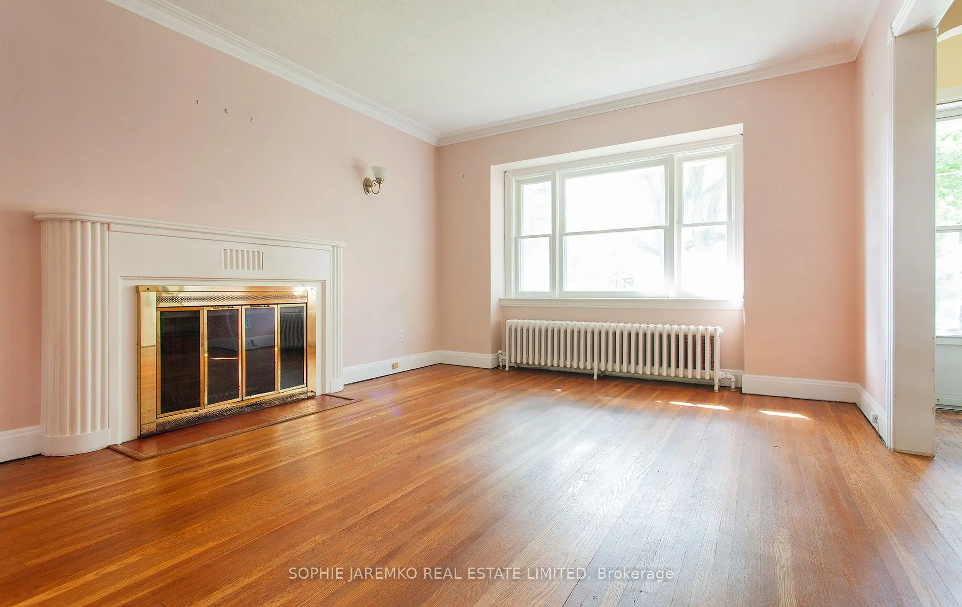 24 Sunnylea Avenue W