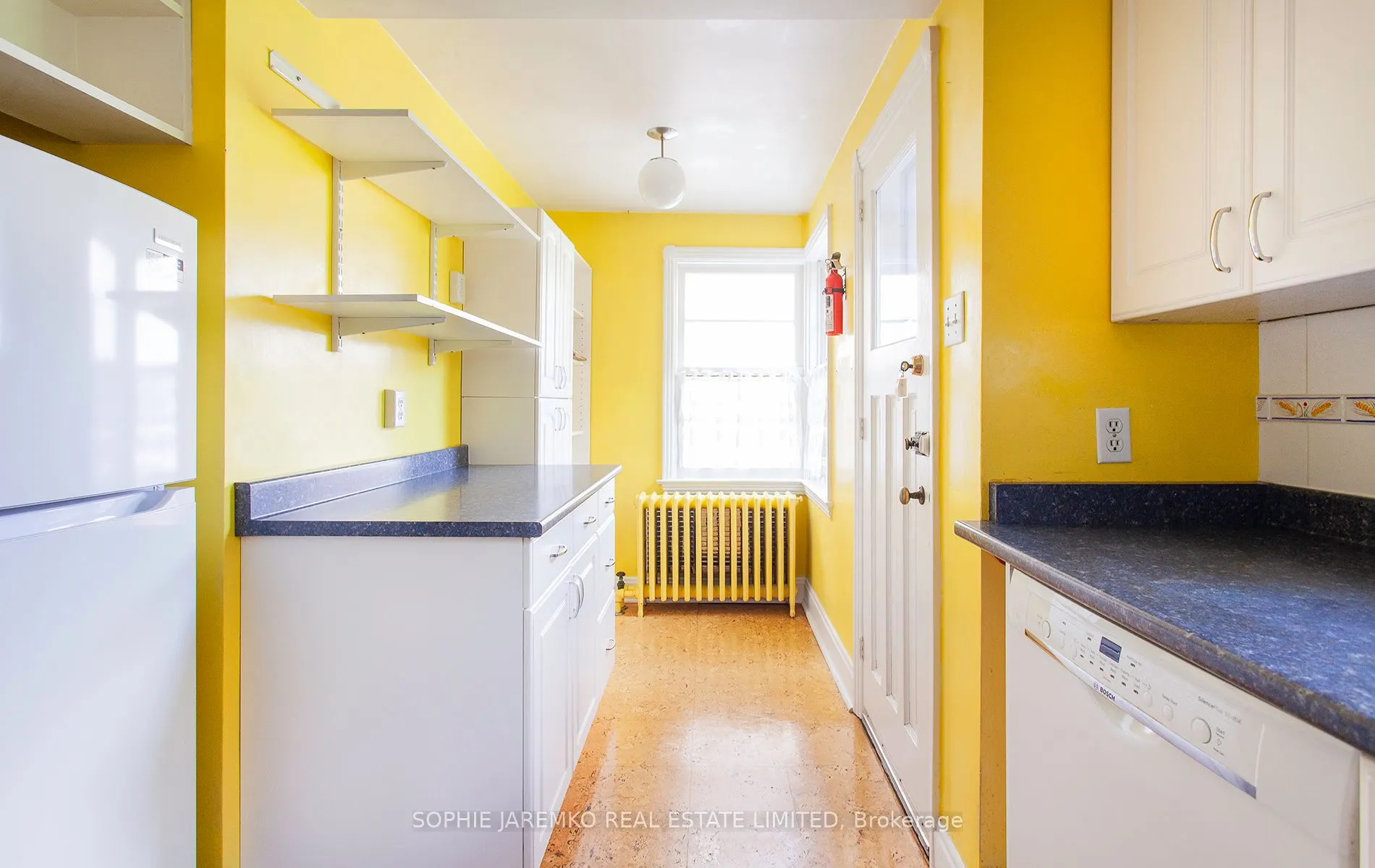 24 Sunnylea Avenue W