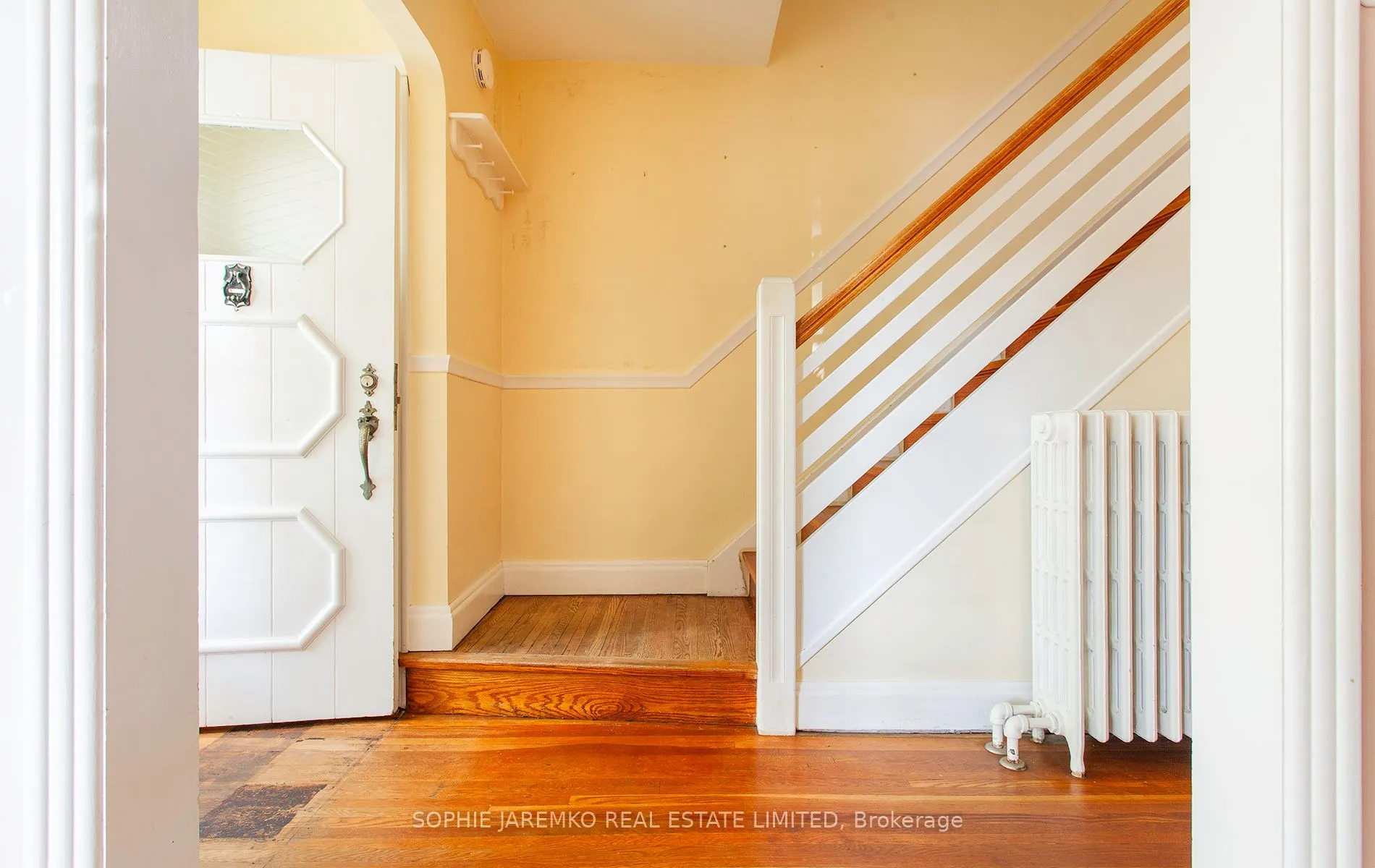 24 Sunnylea Avenue W