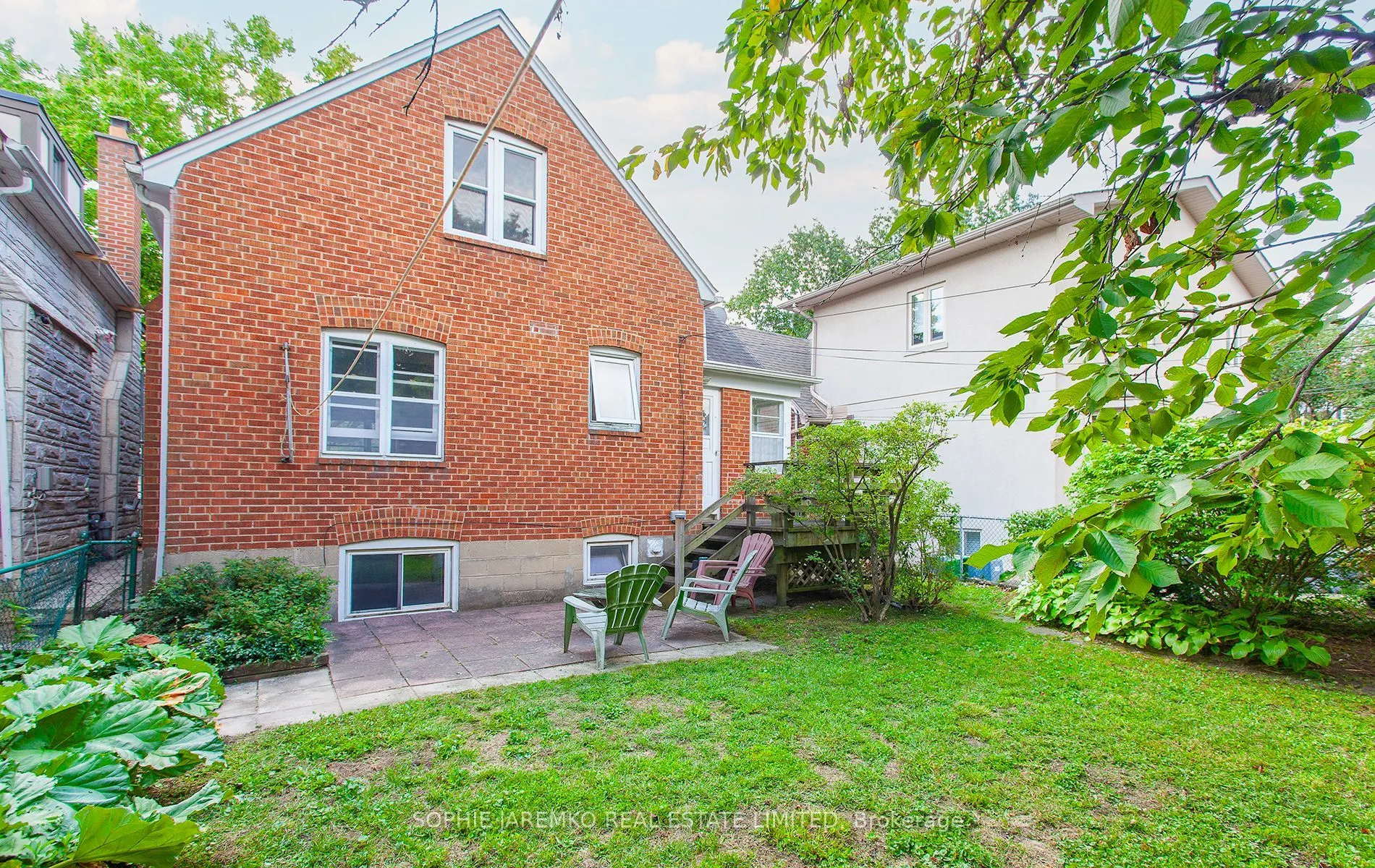 24 Sunnylea Avenue W
