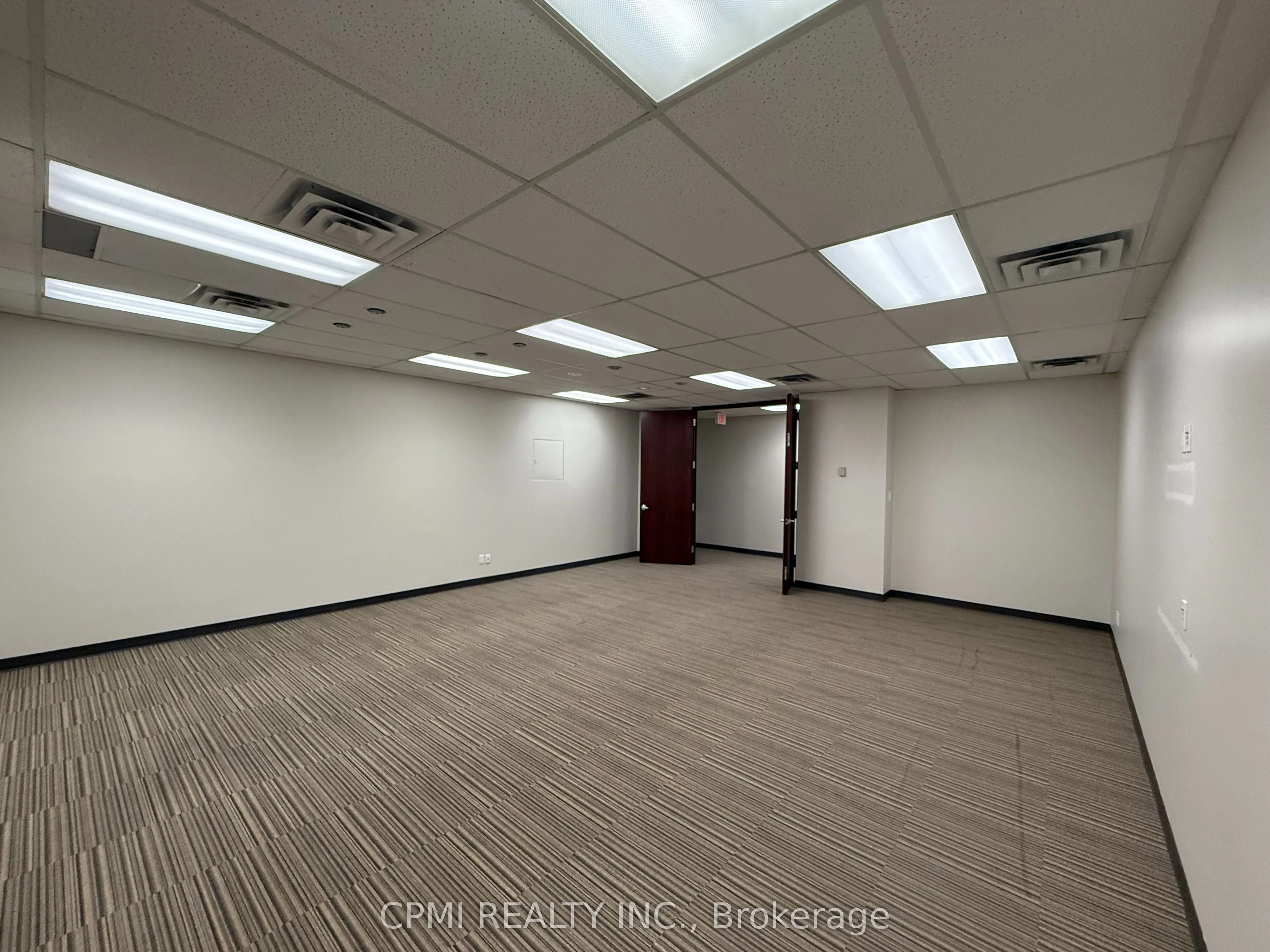 30 Eglinton Avenue Street, #720
