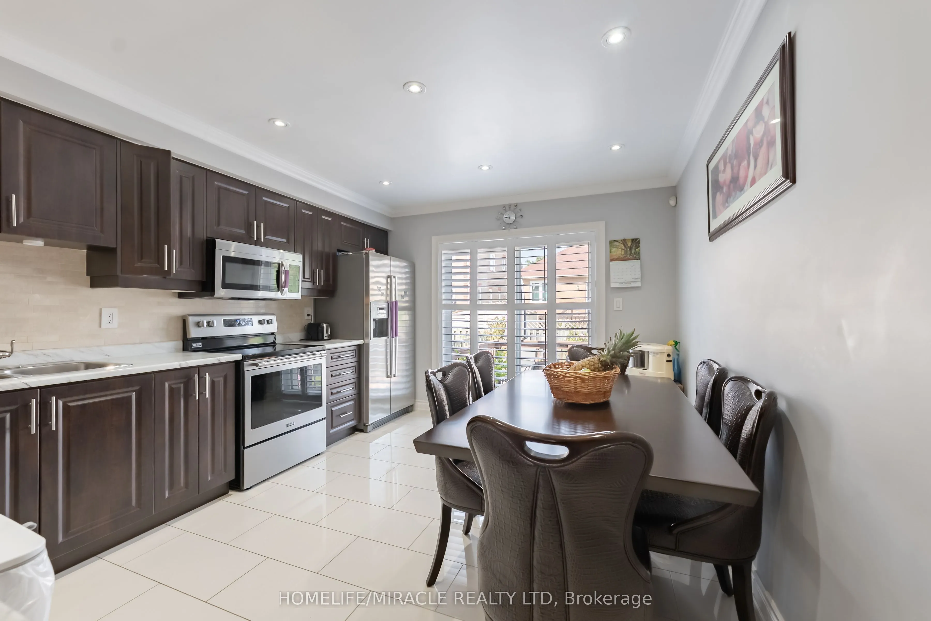23 Mosley Crescent