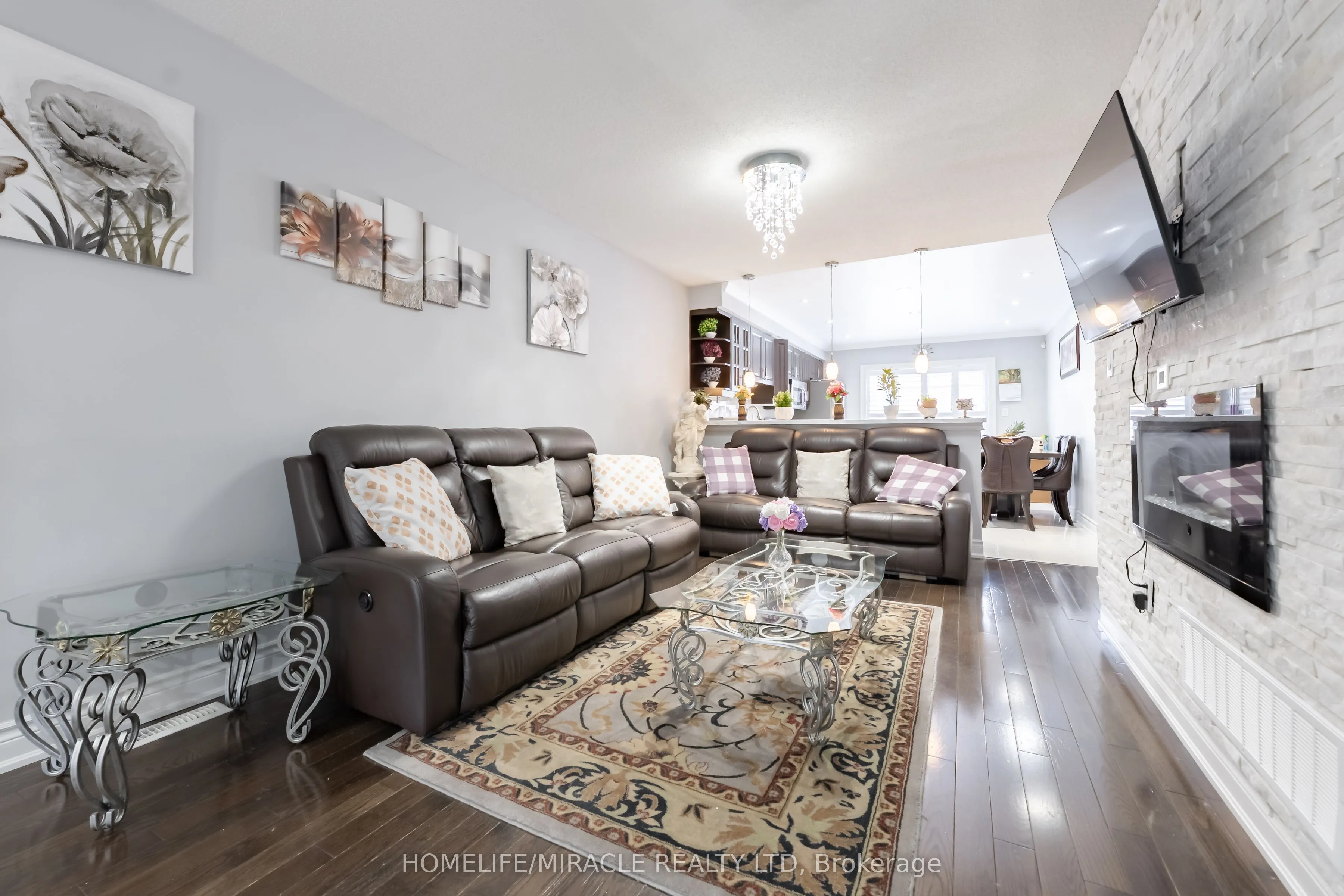 23 Mosley Crescent