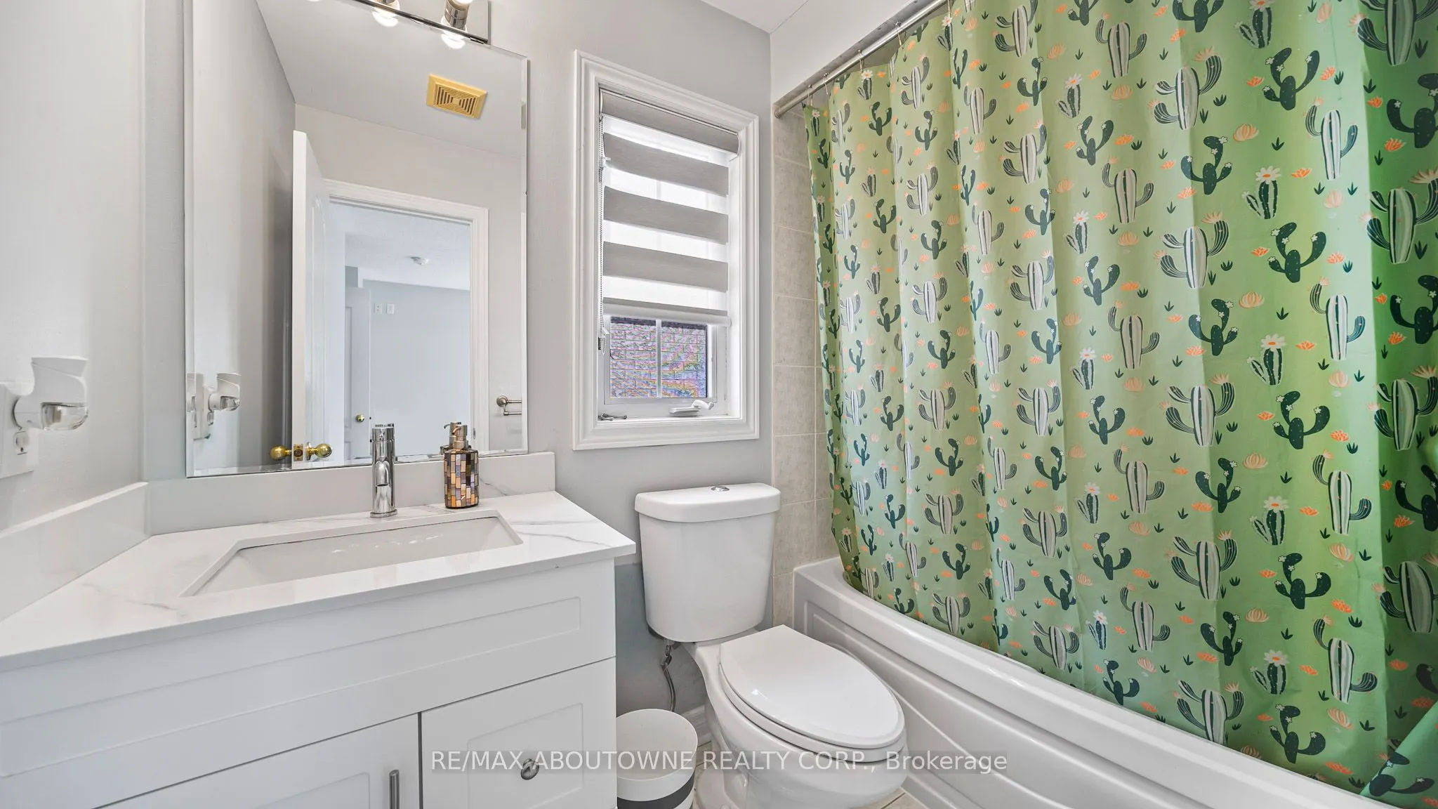 2437 West Ham Road, #Upper