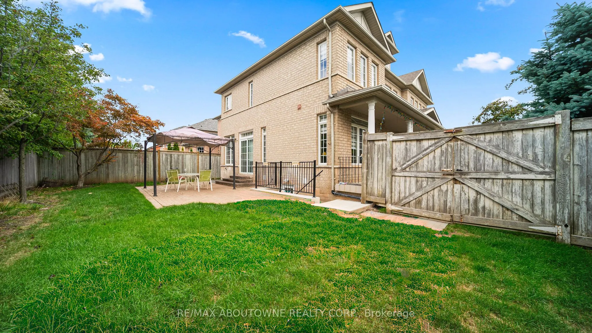 2437 West Ham Road, #Upper