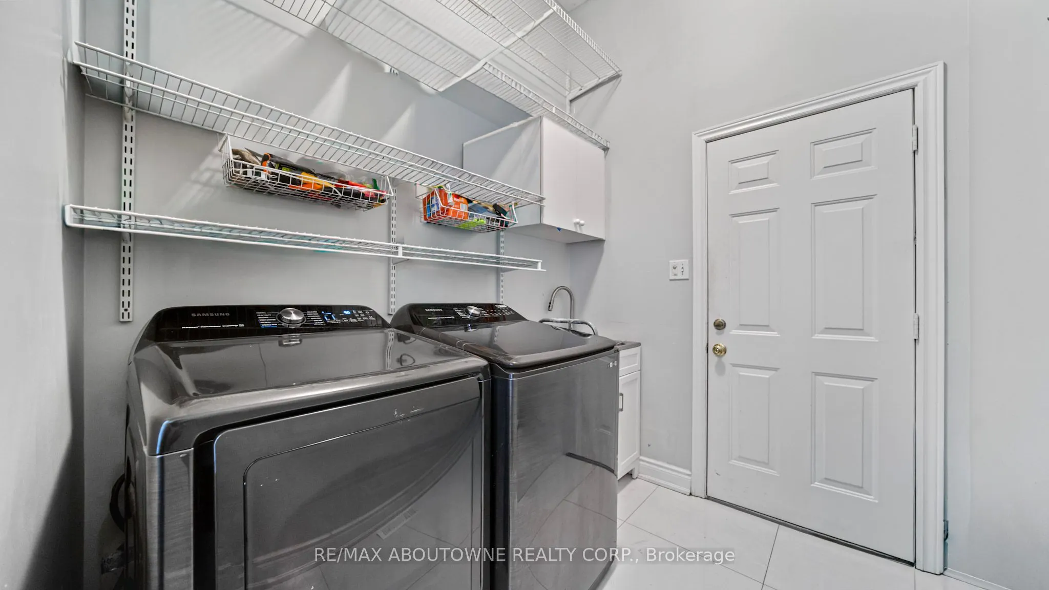 2437 West Ham Road, #Upper