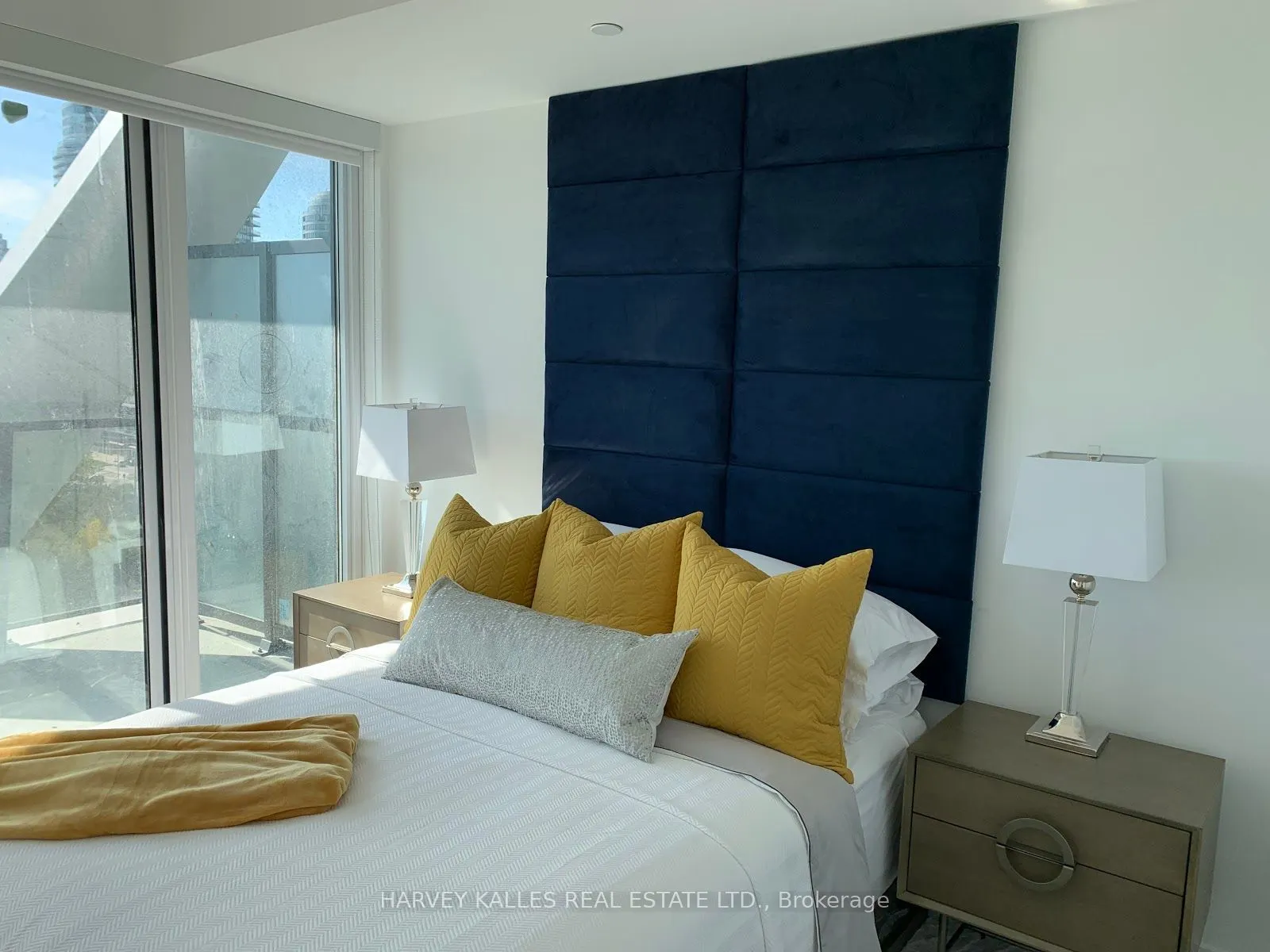 30 Shore Breeze Drive, #920