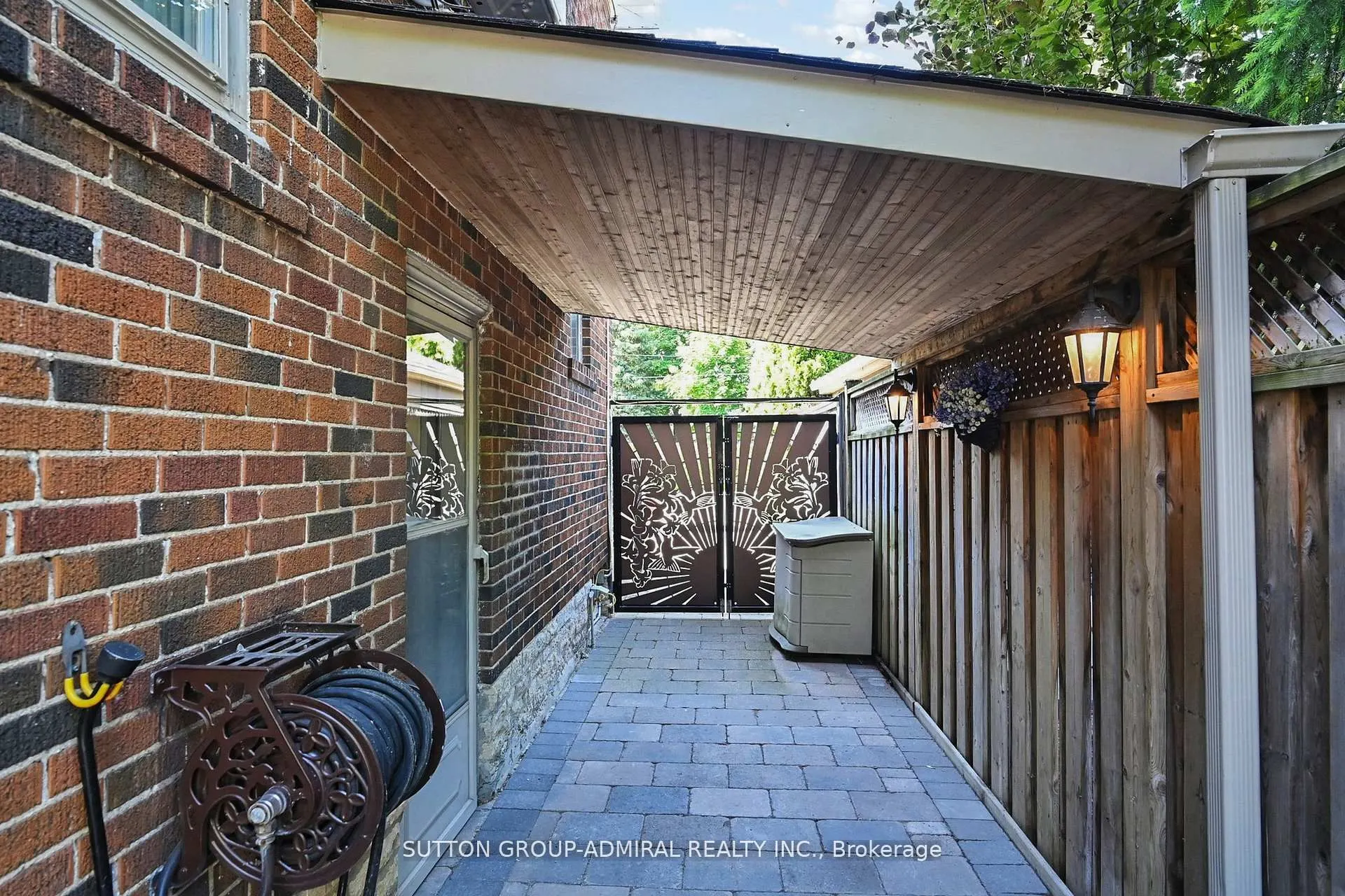 1 Valleyview Gardens