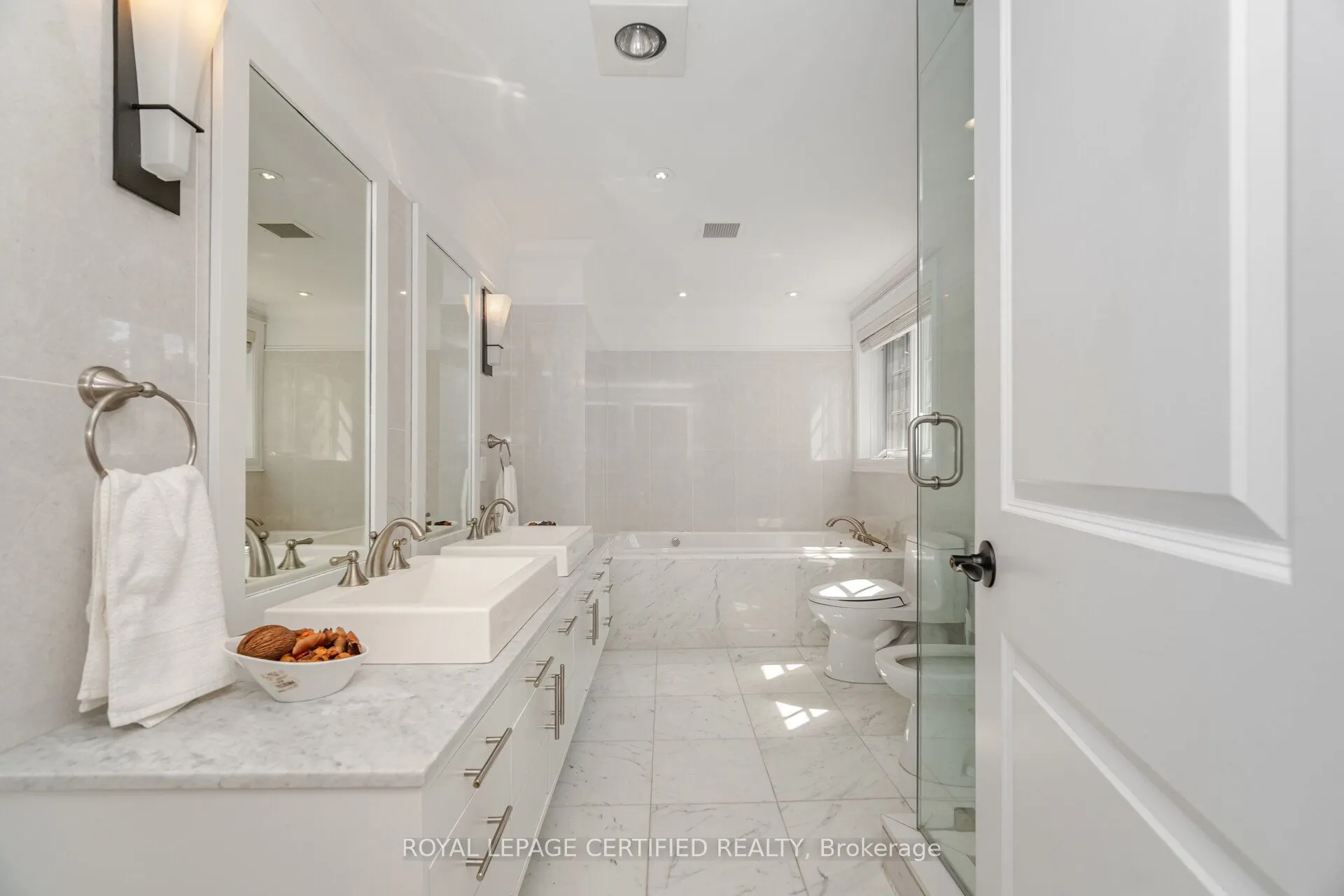 2197 Courrier Lane
