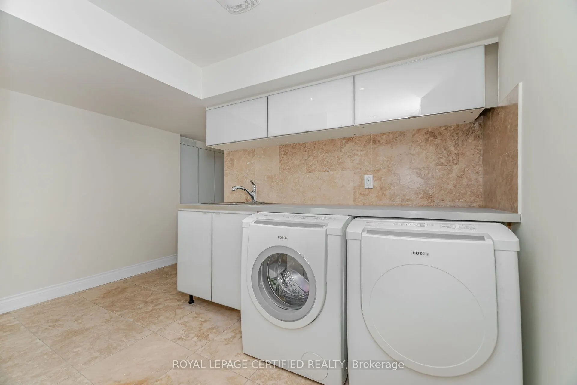 2197 Courrier Lane