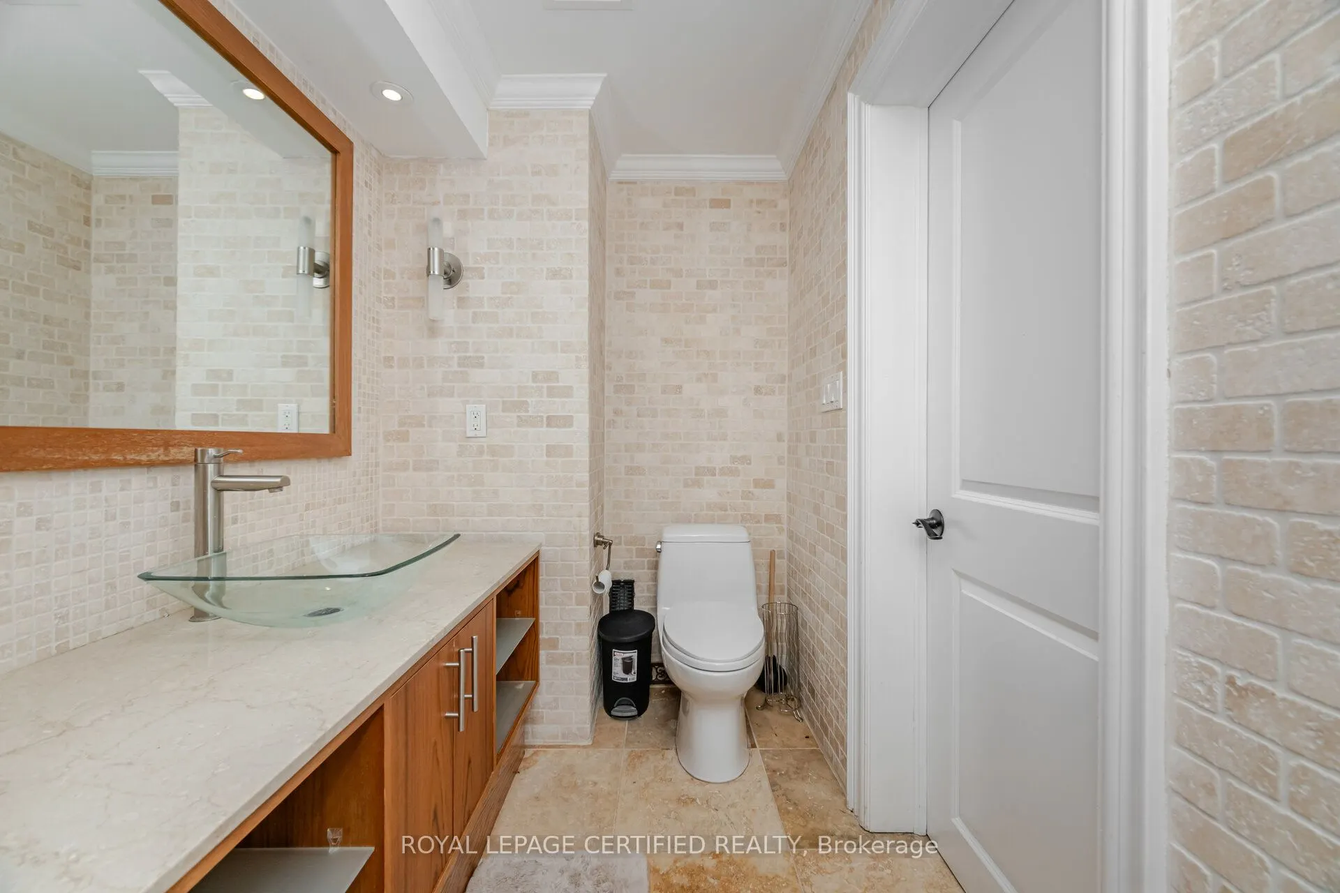 2197 Courrier Lane