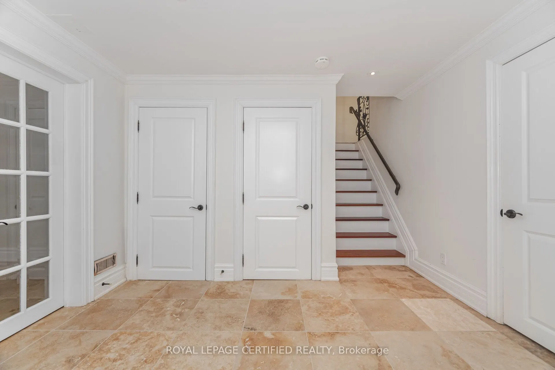 2197 Courrier Lane